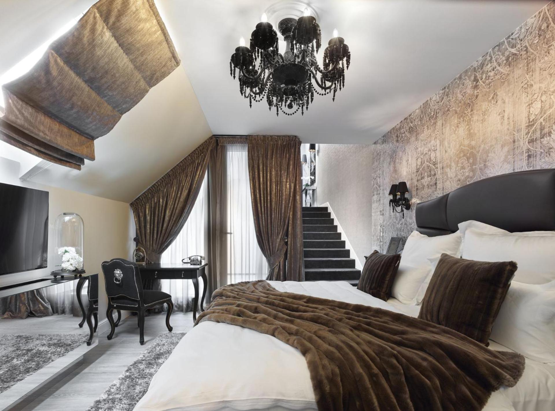Deluxe Double Room with Balcony photo 1