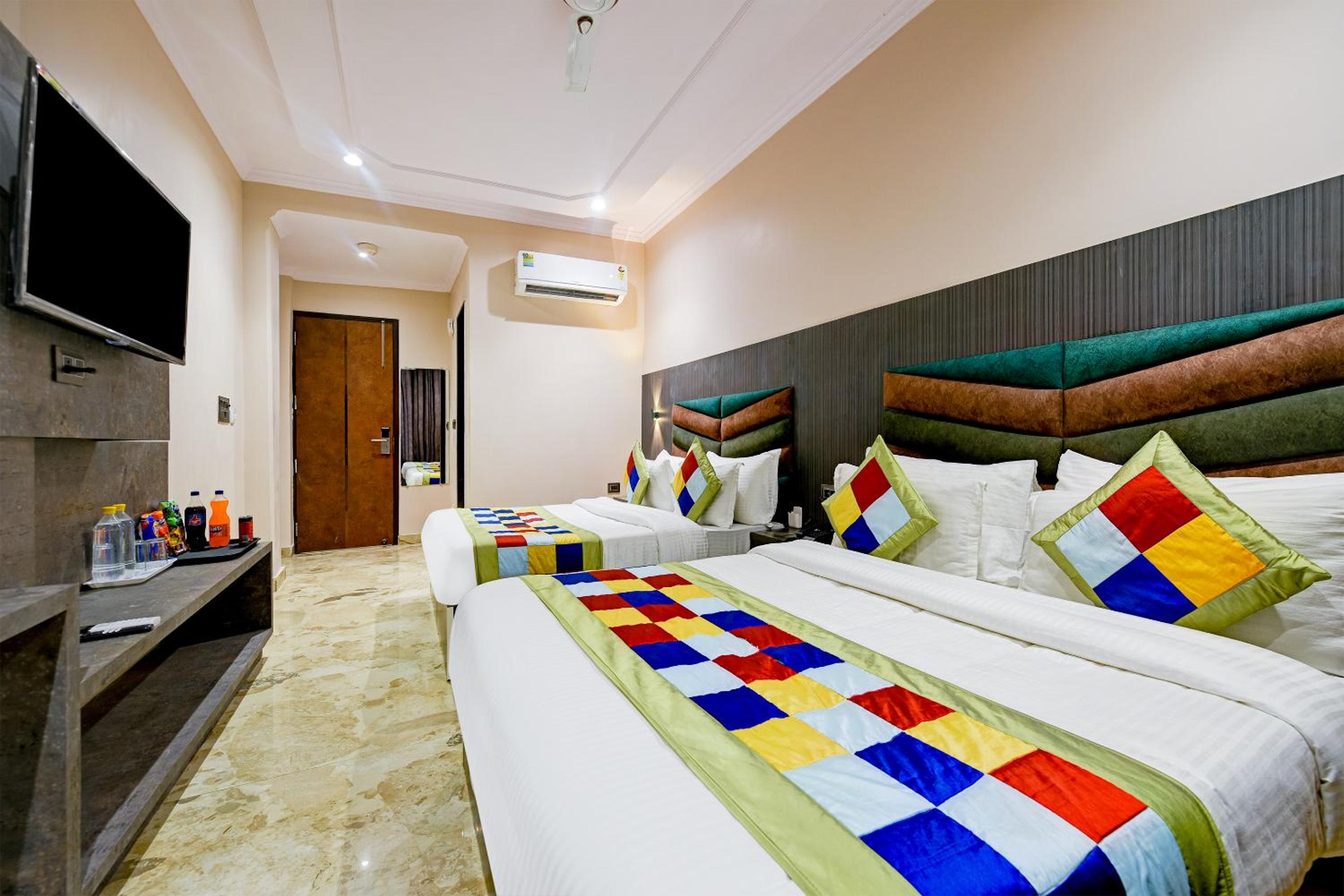 Superior King Suite