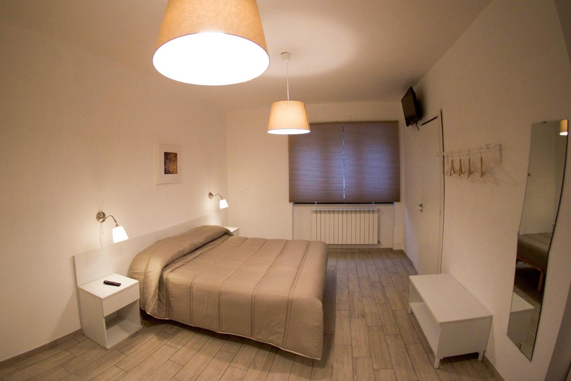 Triple Room with Private Bathroom - Photo 1
