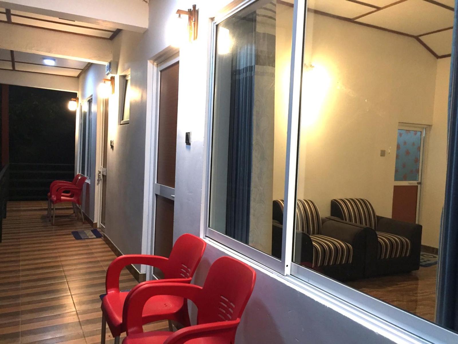 Deluxe Double Room with Balcony photo 3
