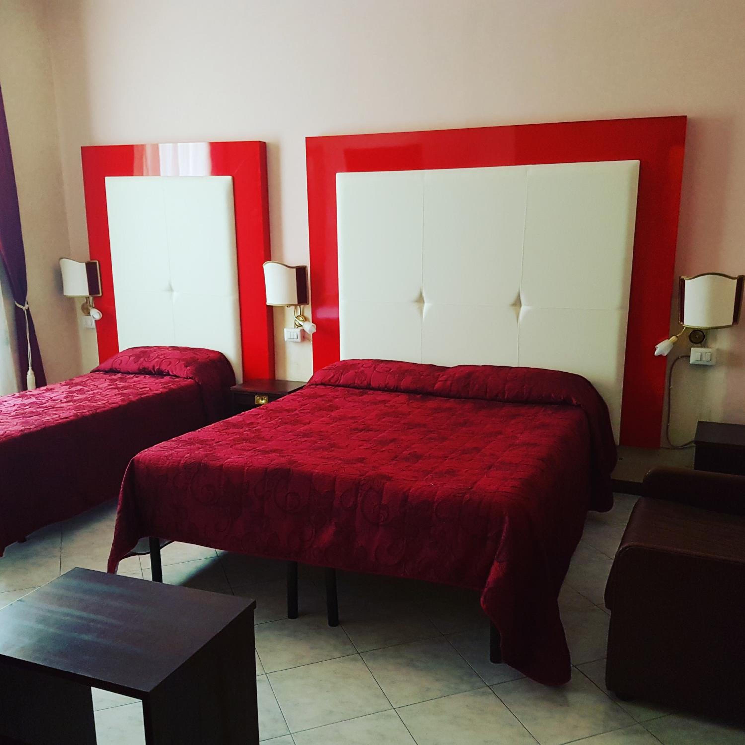Triple Room - Photo 1