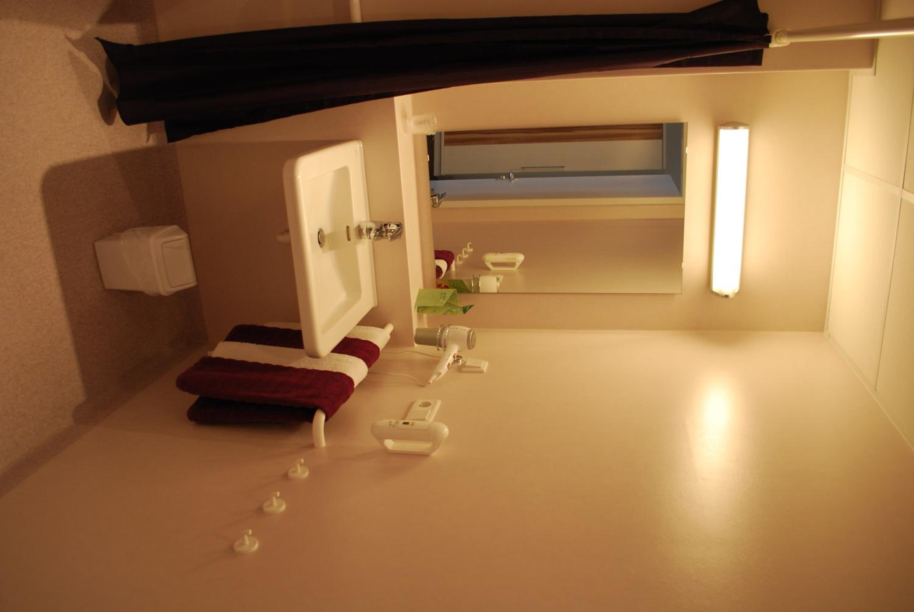 Double Room - Photo 2