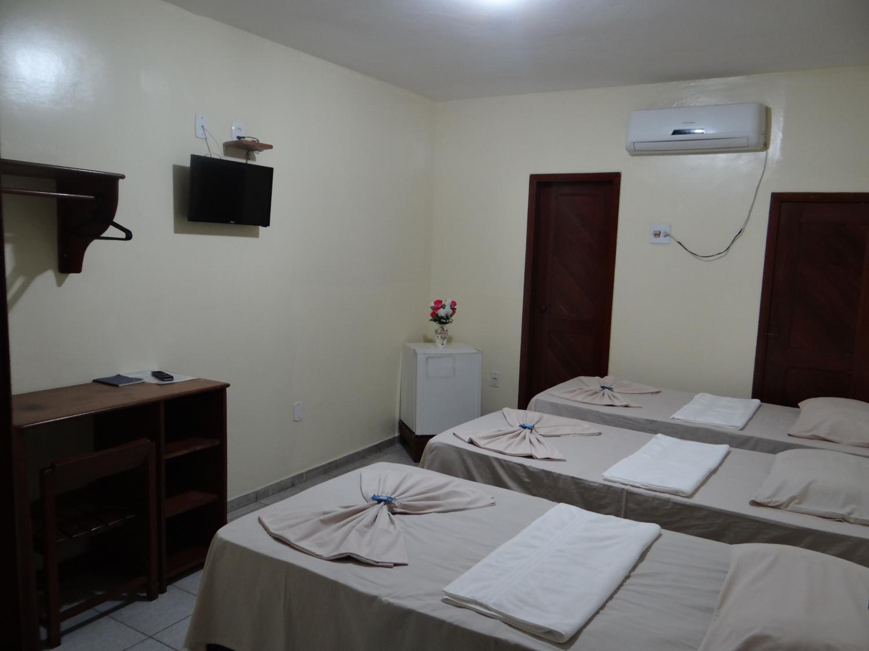 Superior Triple Room with Air Conditioning photo 3