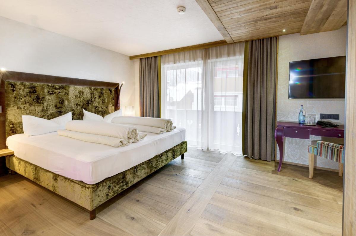 Superior Suite photo 2
