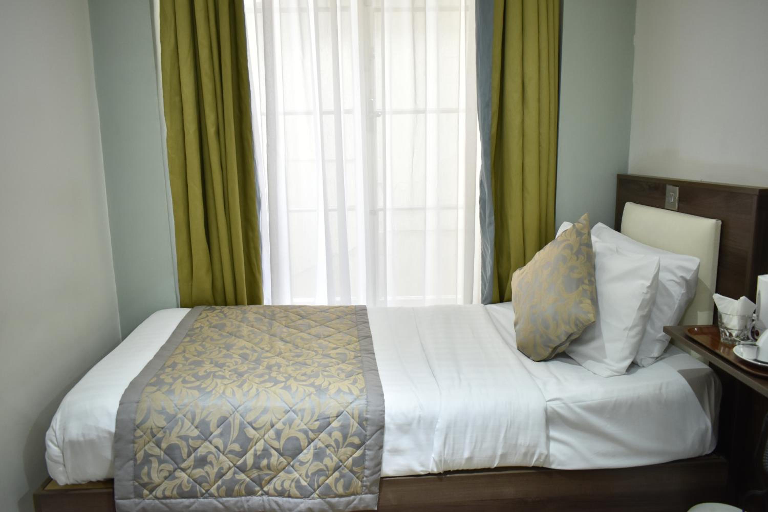 Single Room photo 3