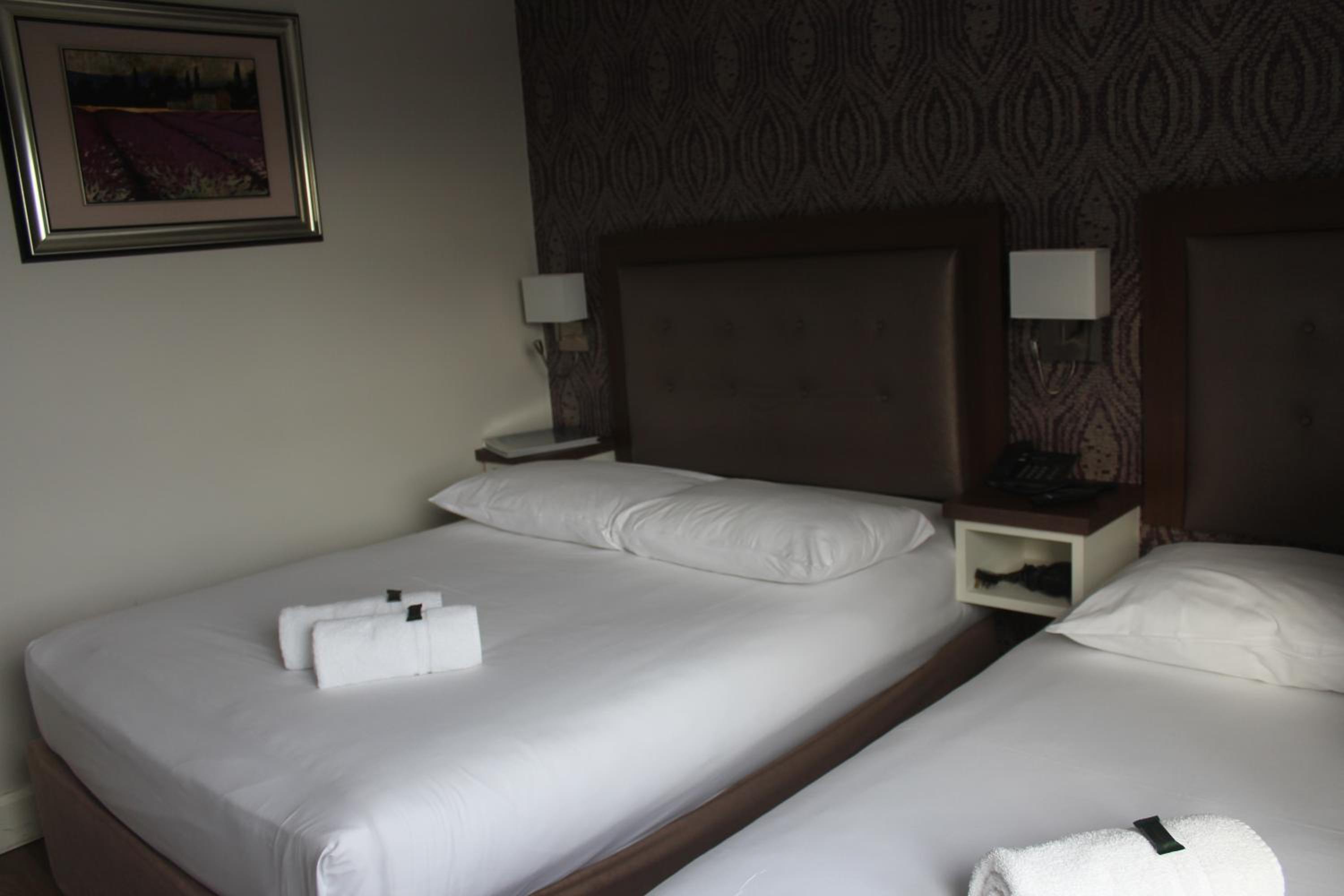 Triple Room - Photo 12