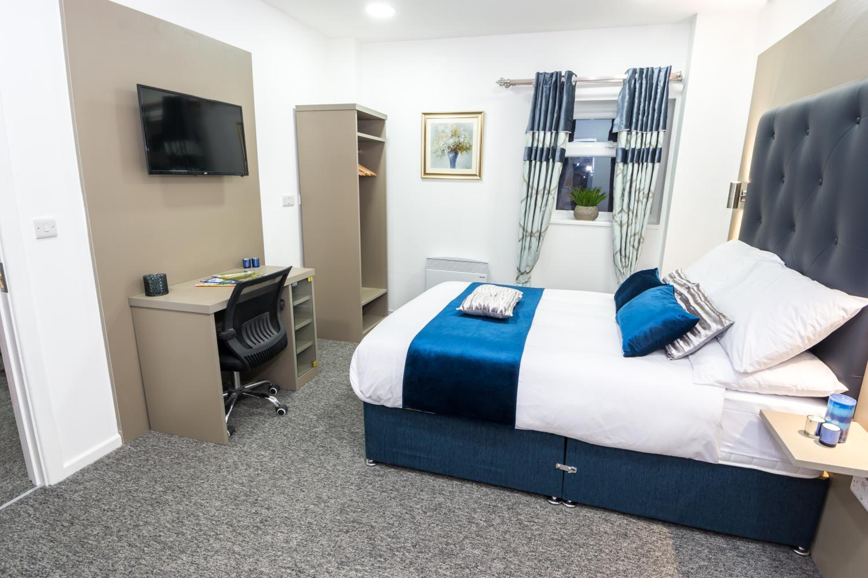 Double Room - Photo 2