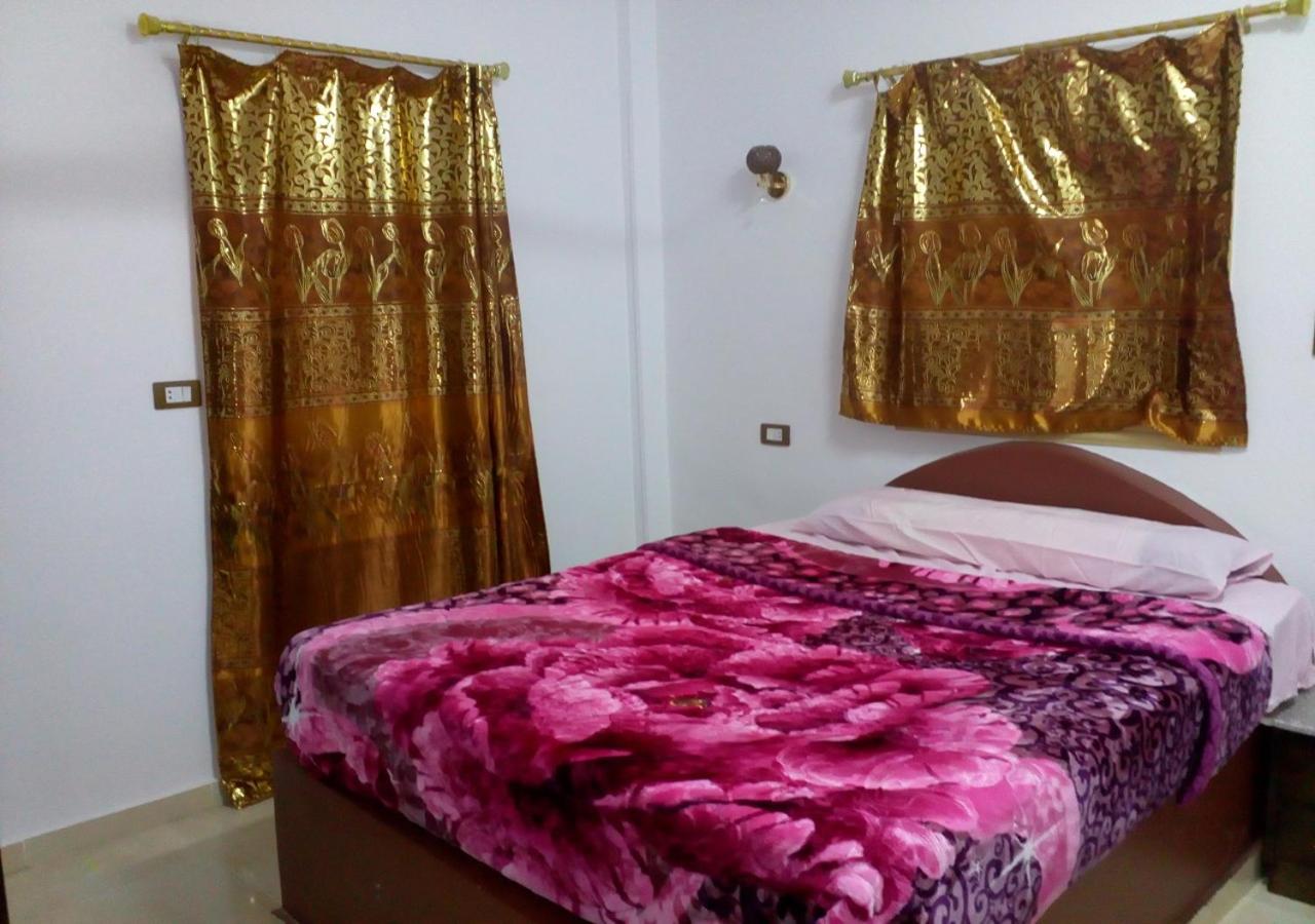 Deluxe Double Room with Bath - Photo 1