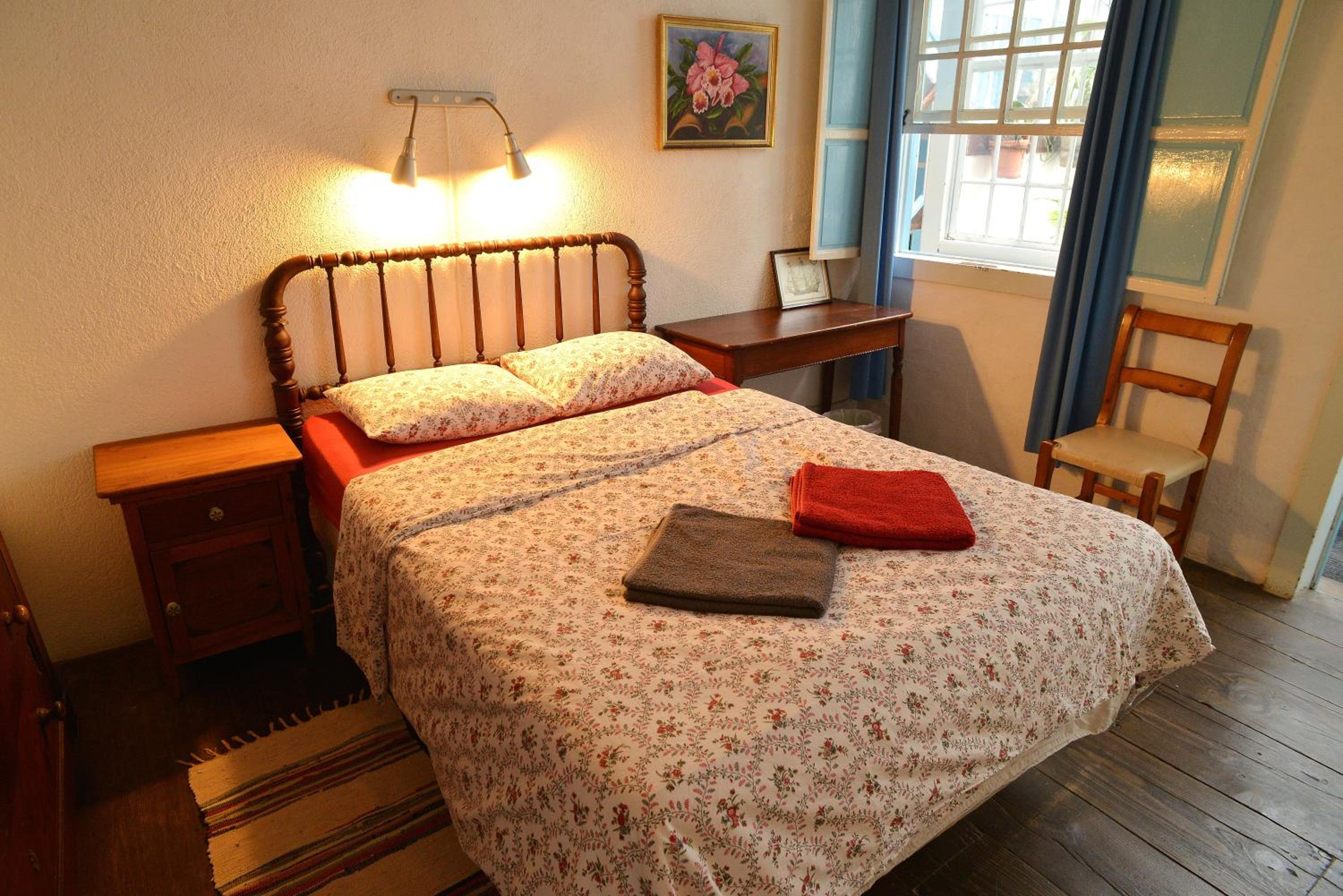 Double Room with Private Bathroom - Photo 1