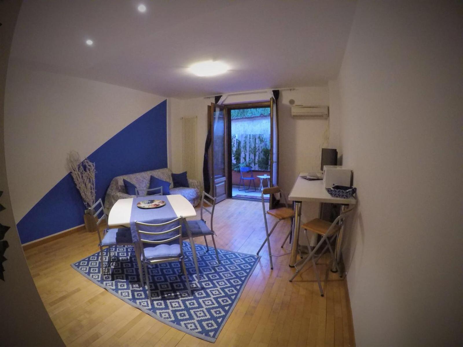 One-Bedroom Apartment - Split Level