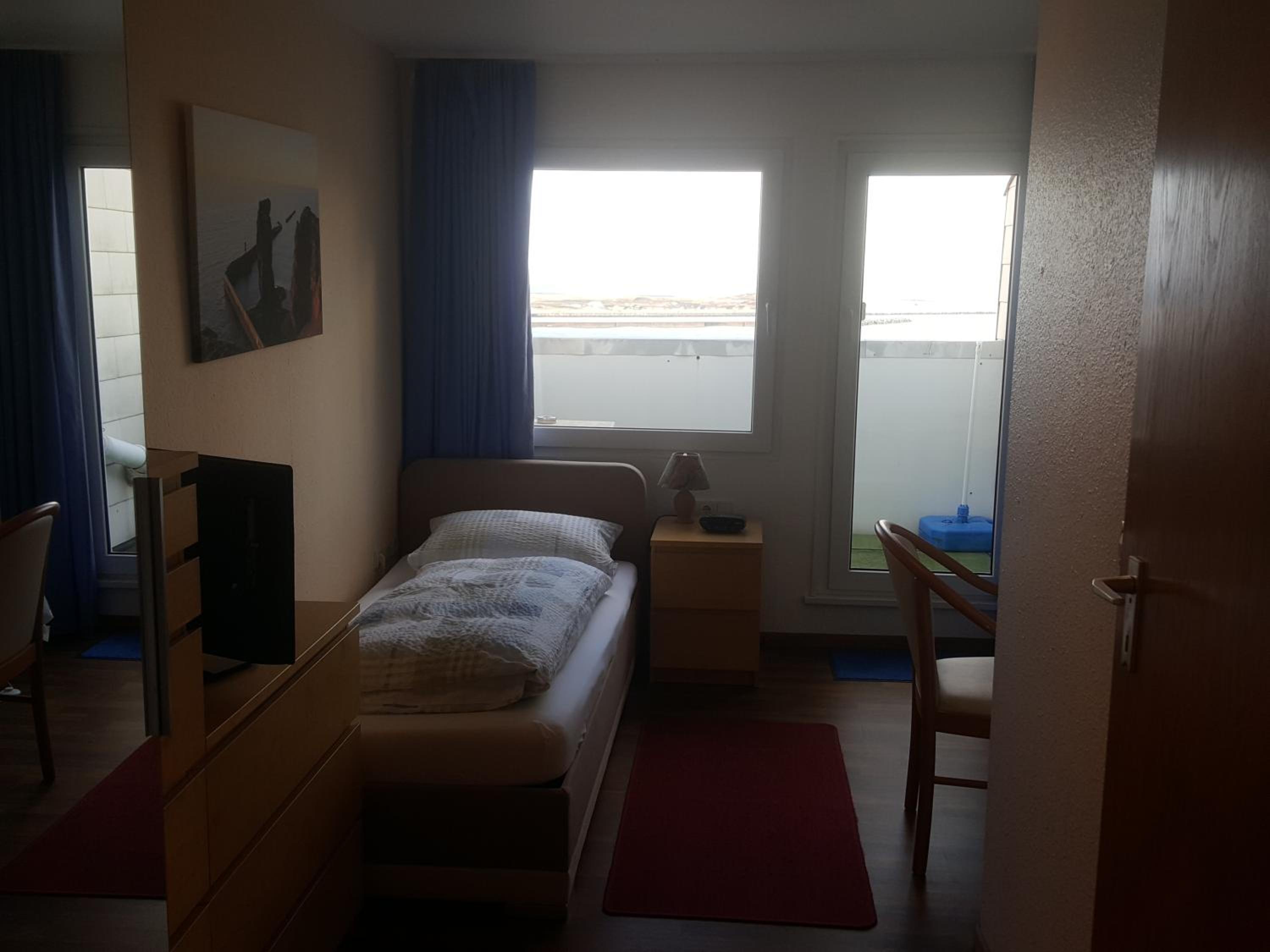 Single Room with Sea View and Balcony