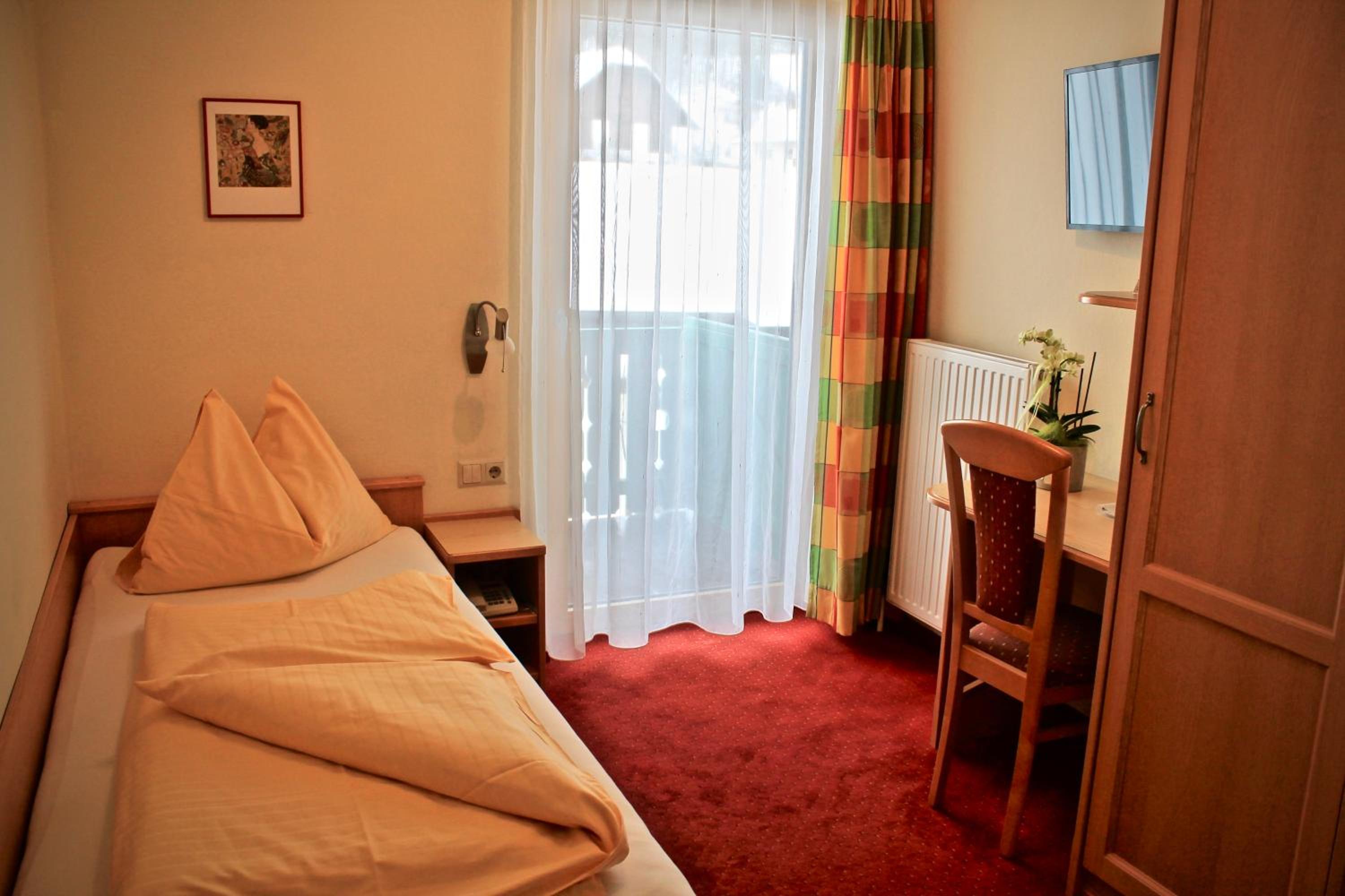 Single Room with Shower