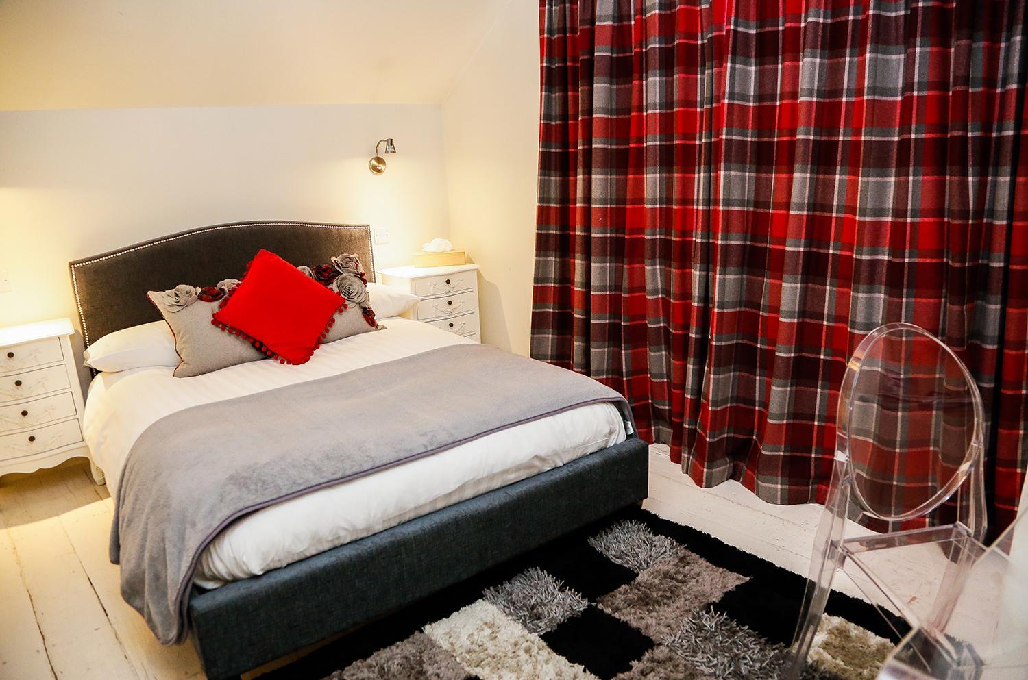 Standard Double Room - Photo 16