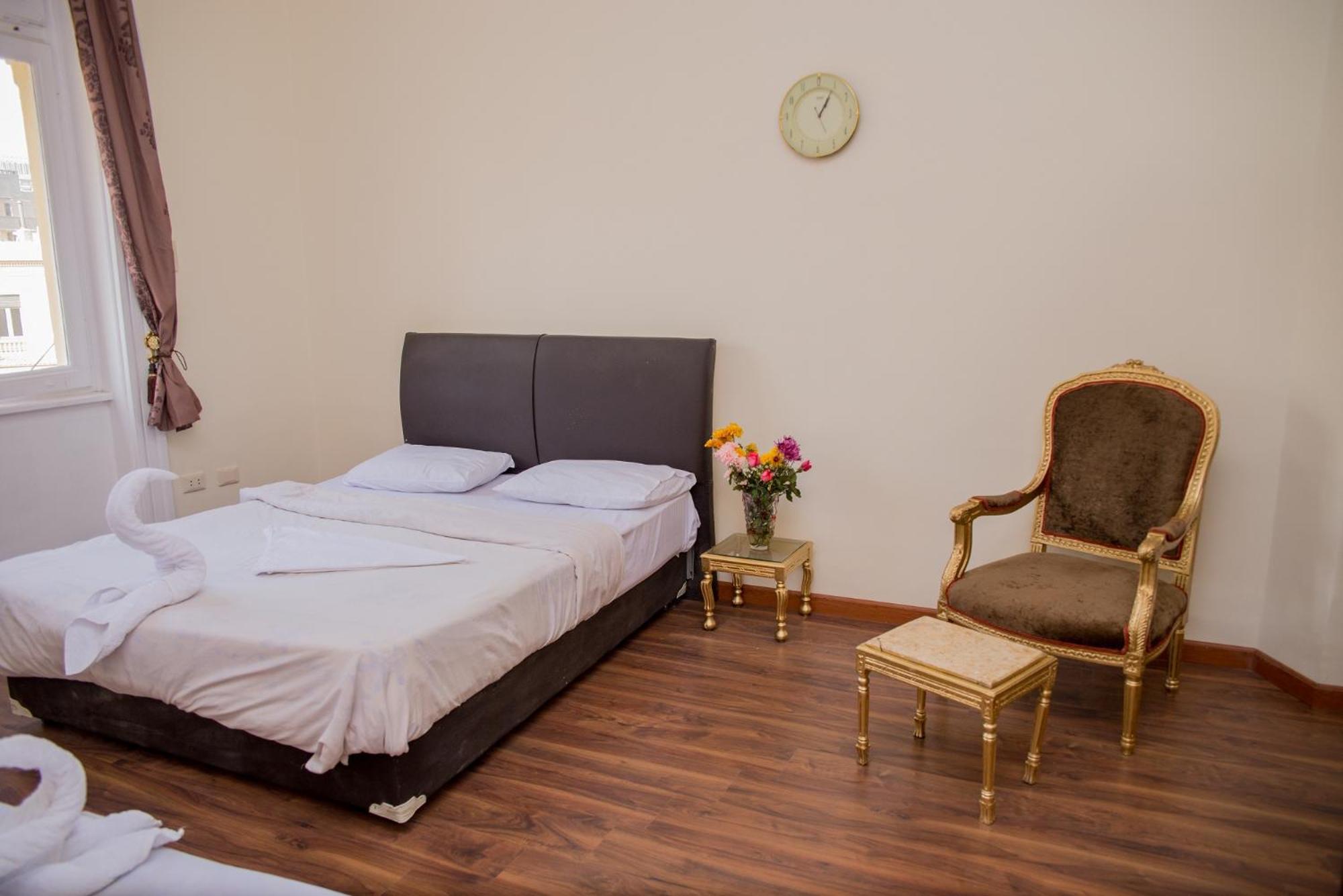 Economy Double Room photo 3
