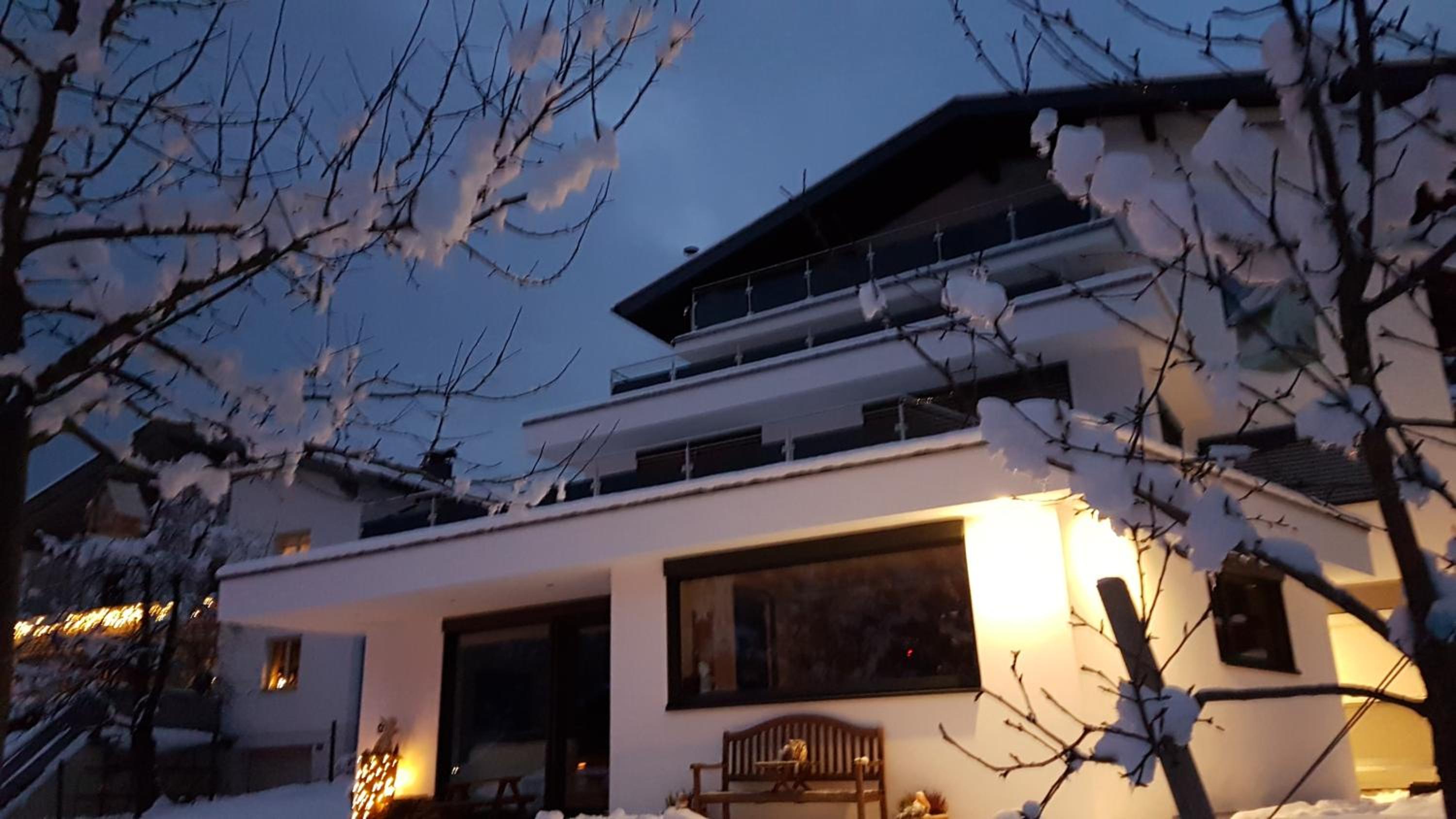 Apartment with Mountain View photo 3