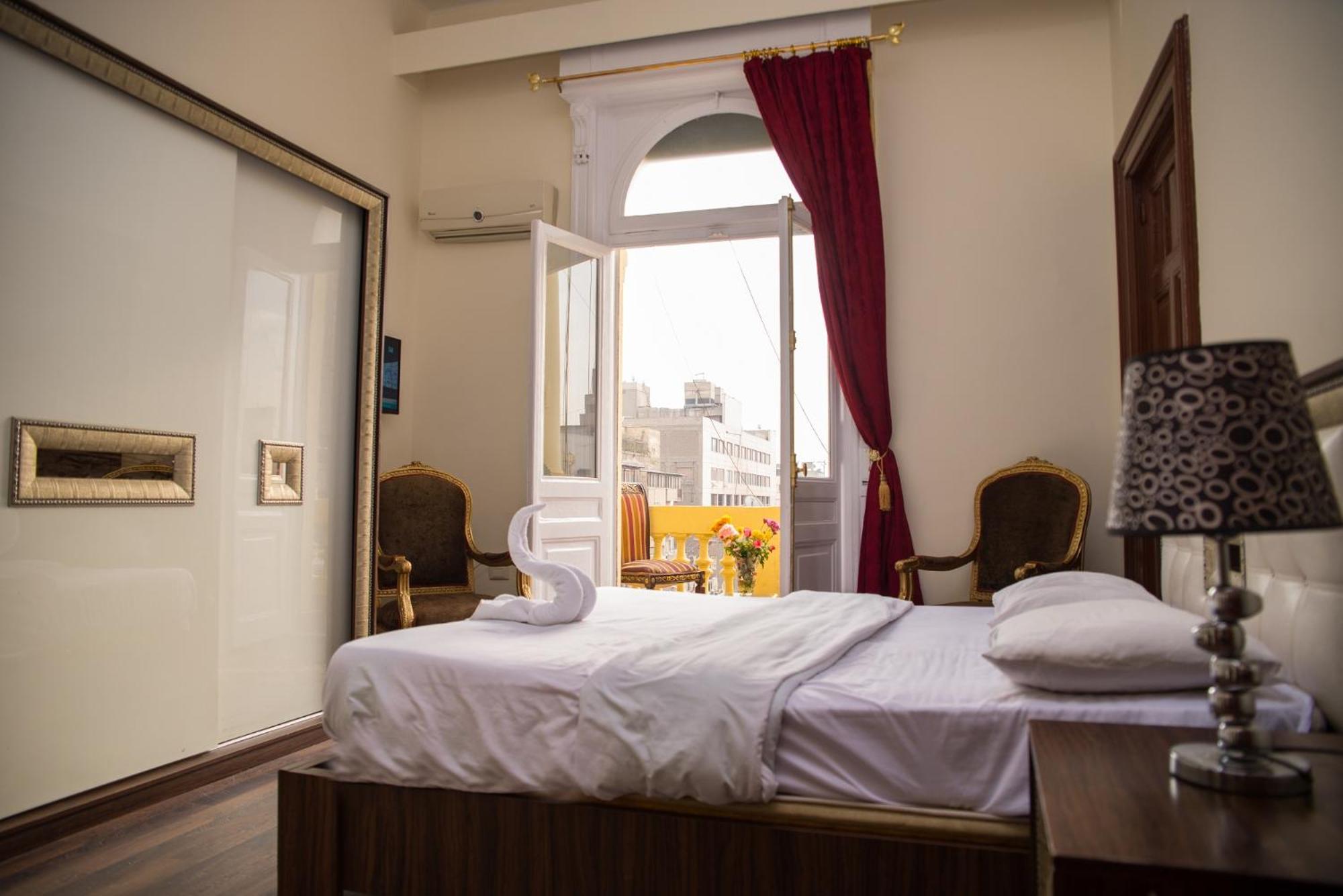 Royal Family Suite photo 1