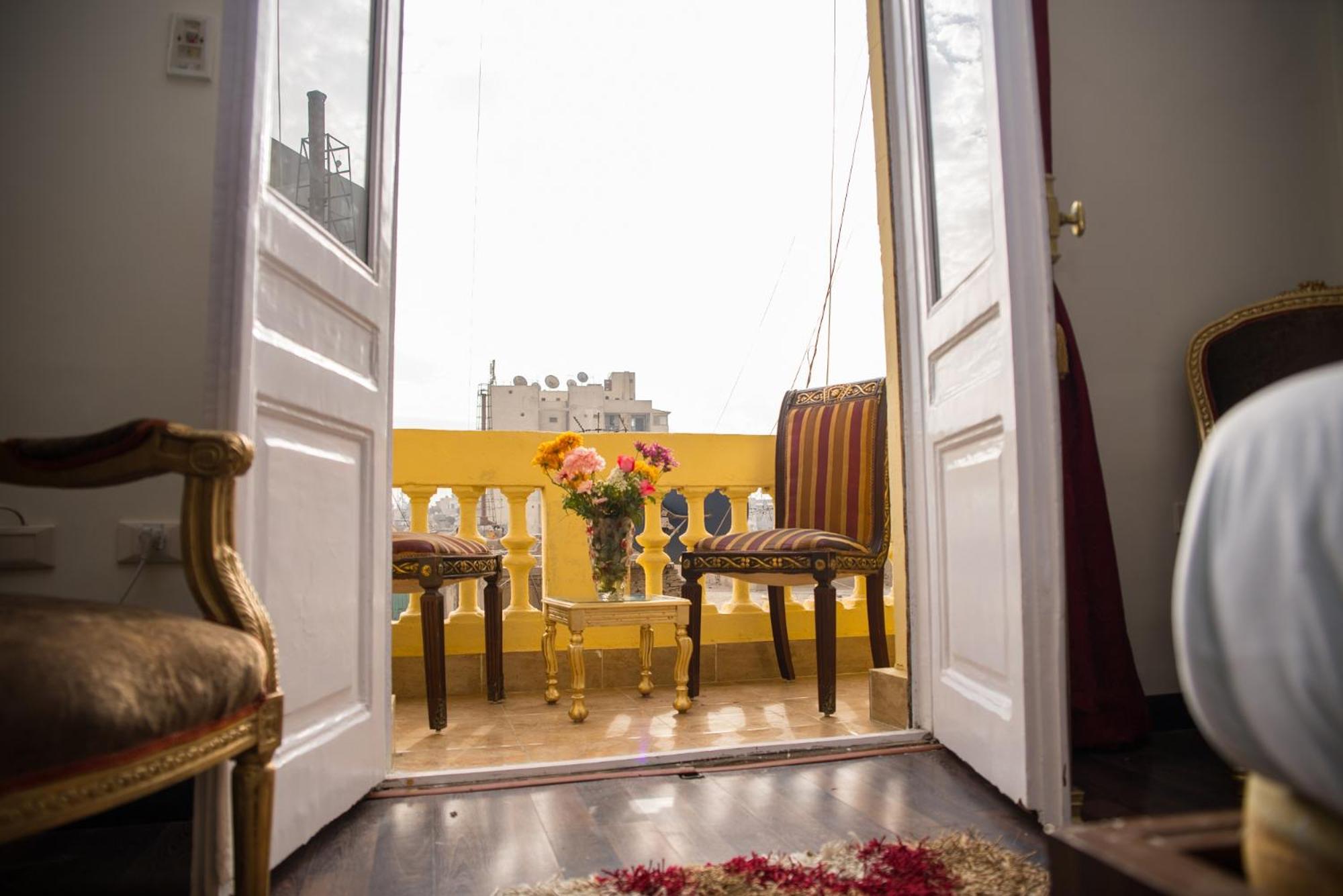 Royal Studio with Kitchenette photo 2
