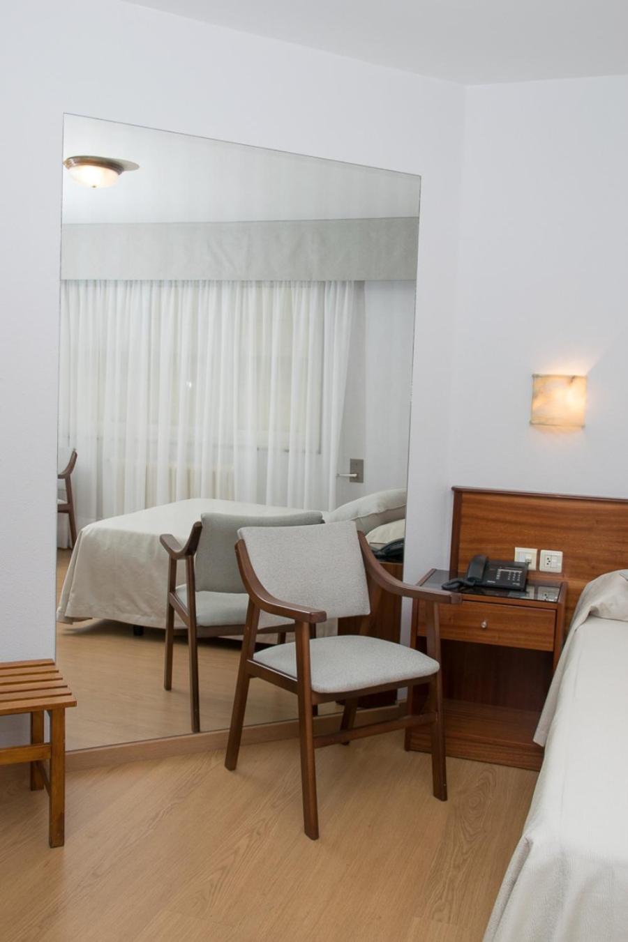 Habitación Doble o con Dos Camas
