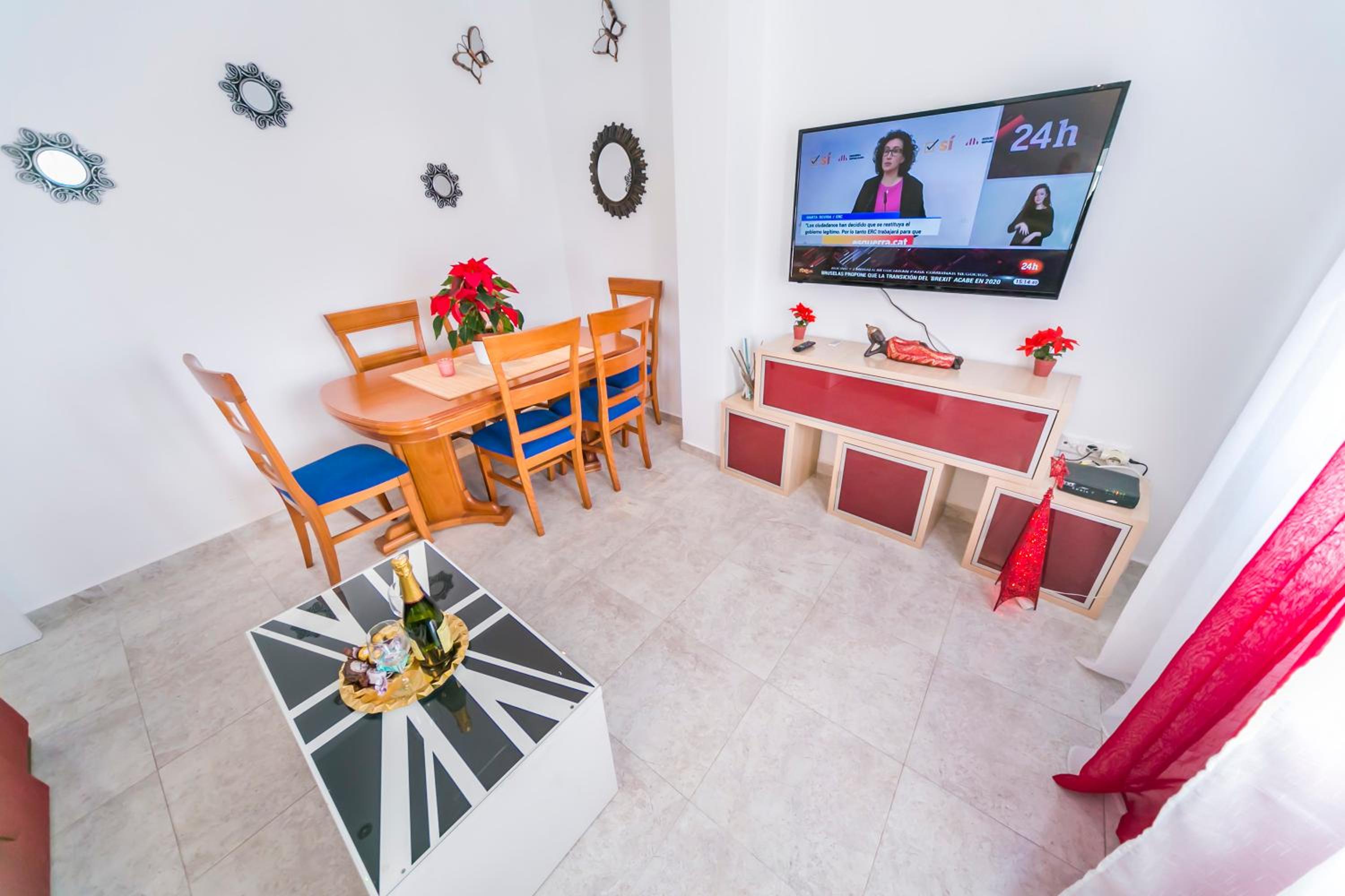 Apartment with Sea View - Photo 11