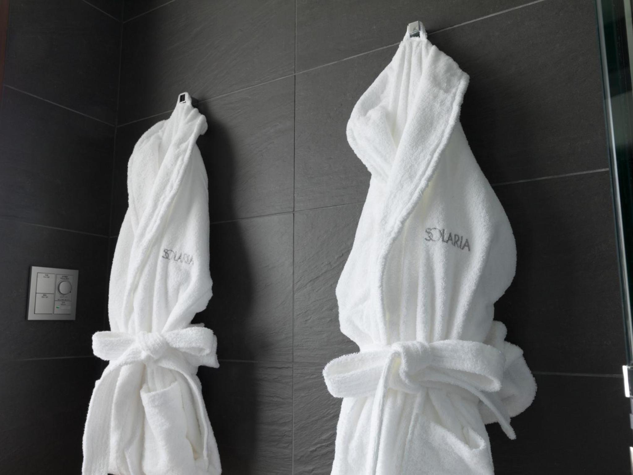 Premier Twin Room - Non-Smoking - Photo 12