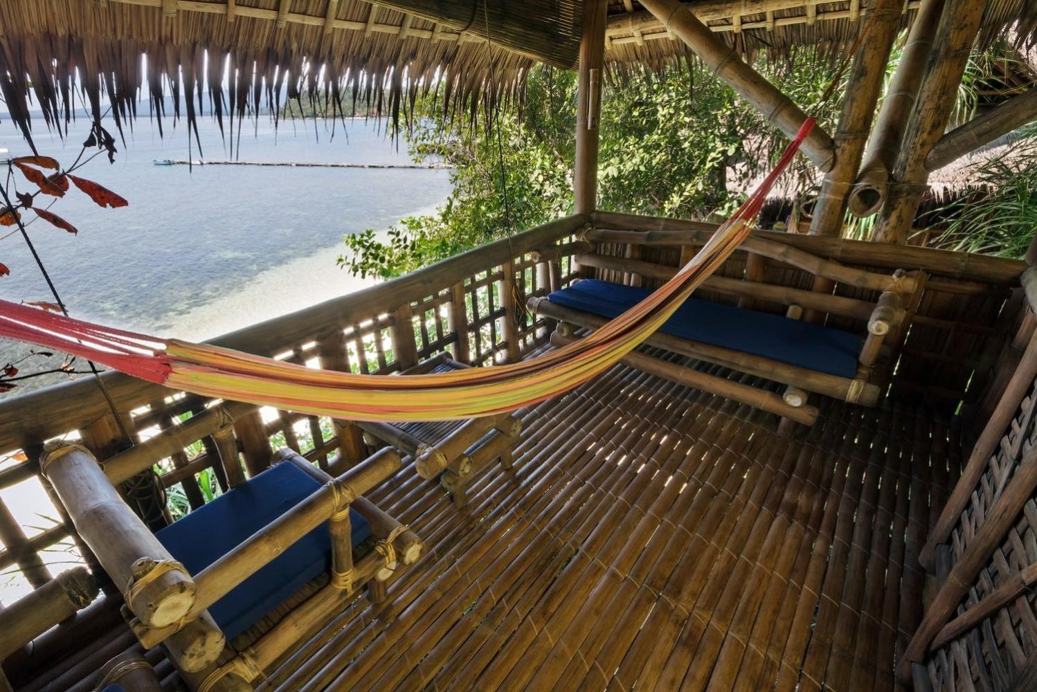 Bungalow with Sea View - Photo 1