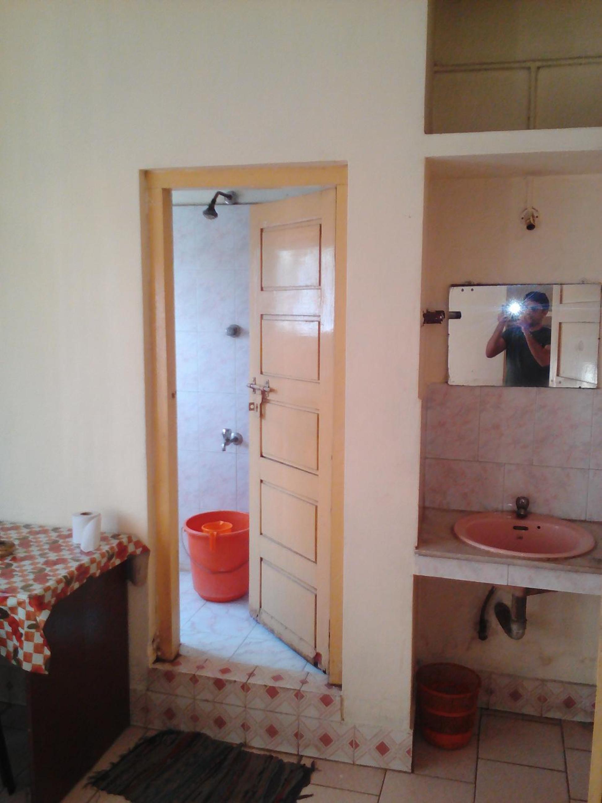 Budget Single Room photo 2