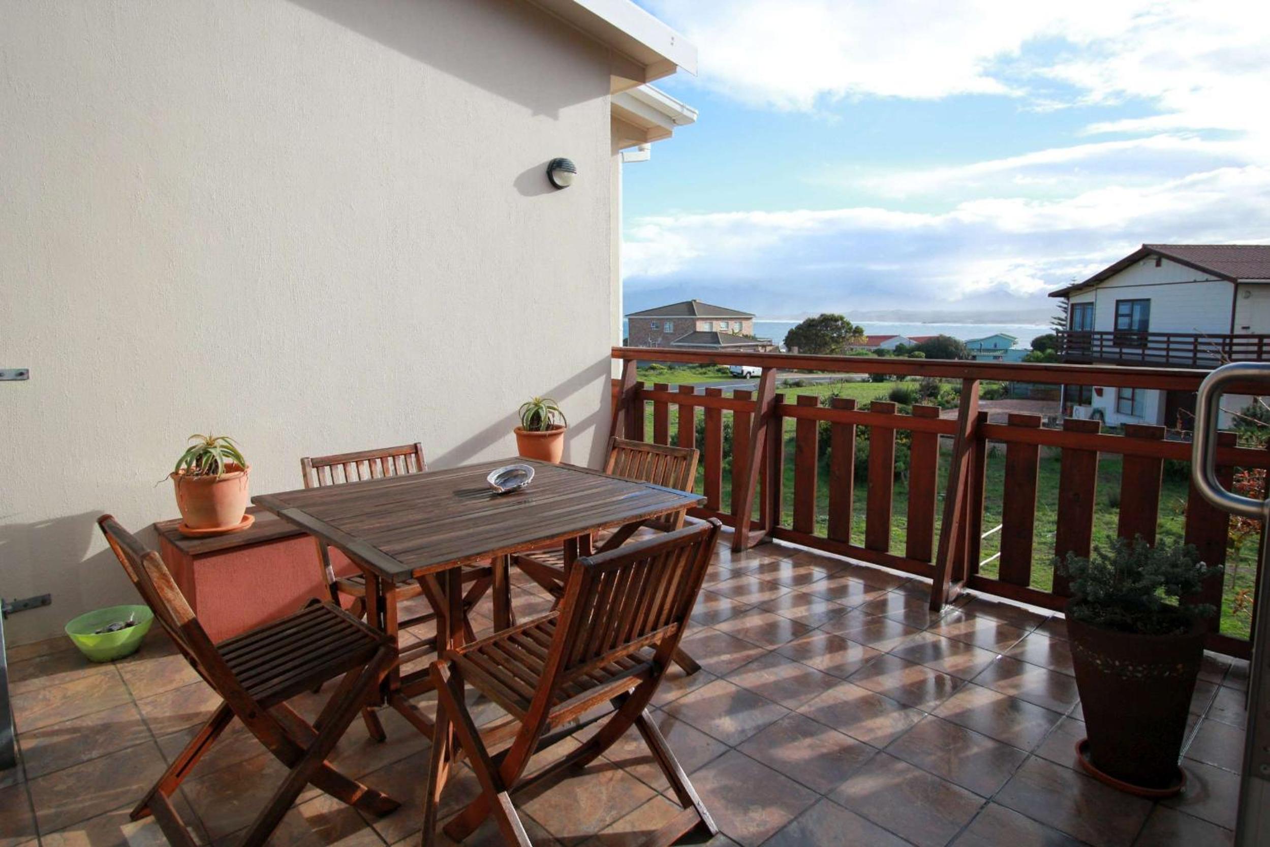 Double or Twin Room with Balcony photo 2