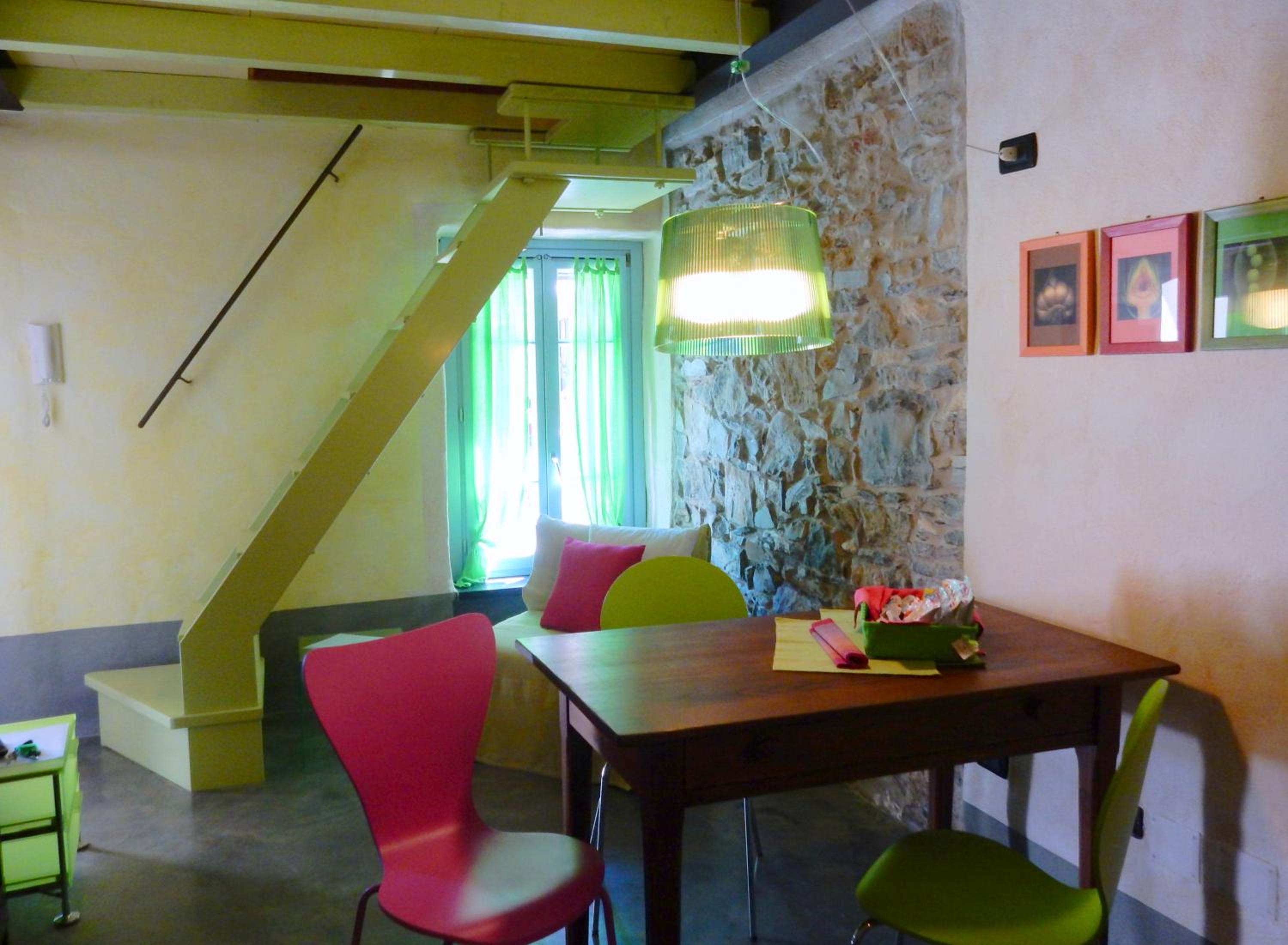 Apartment - Split Level photo 3