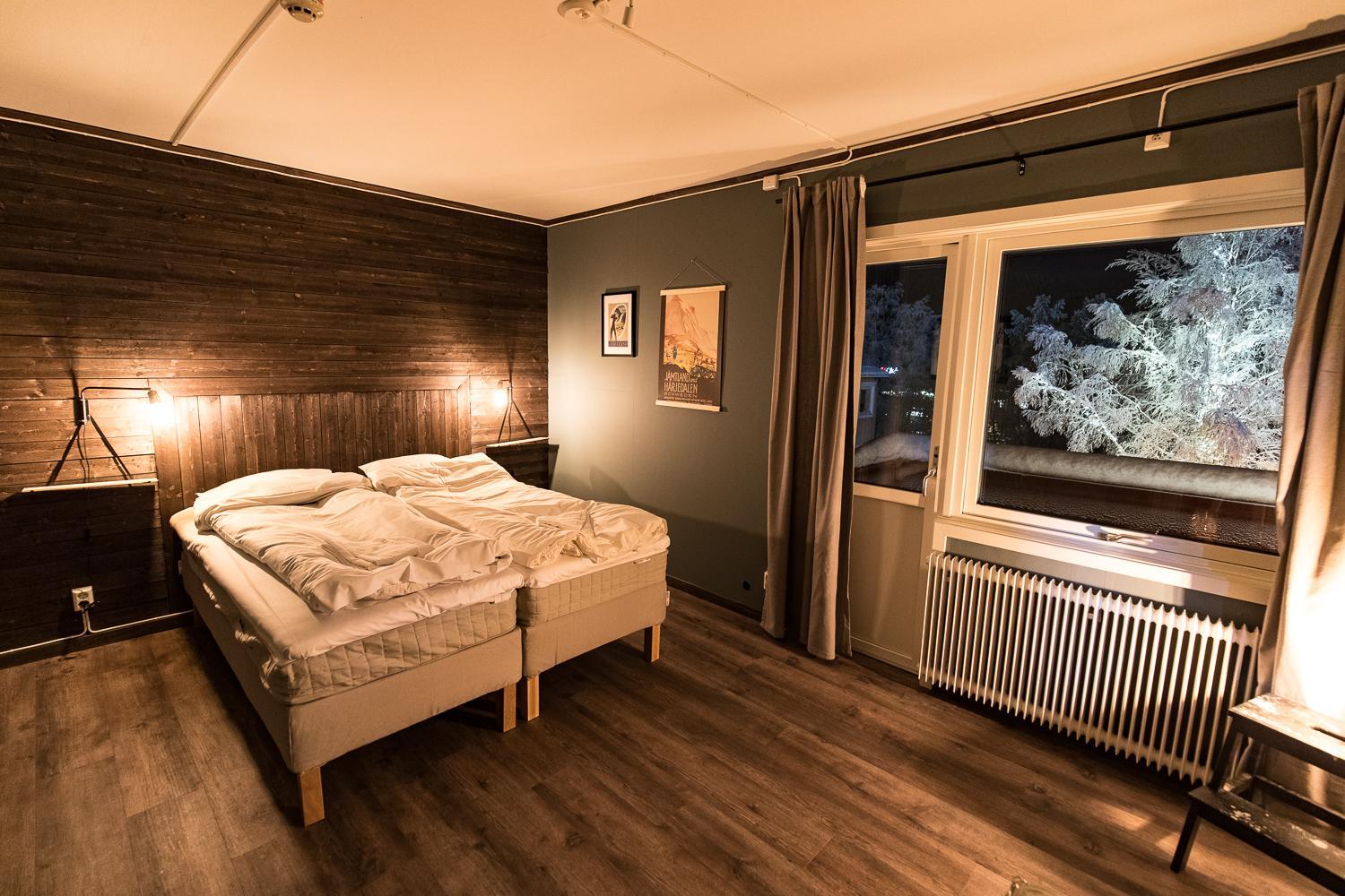 Double or Twin Room with Shared Bathroom photo 1