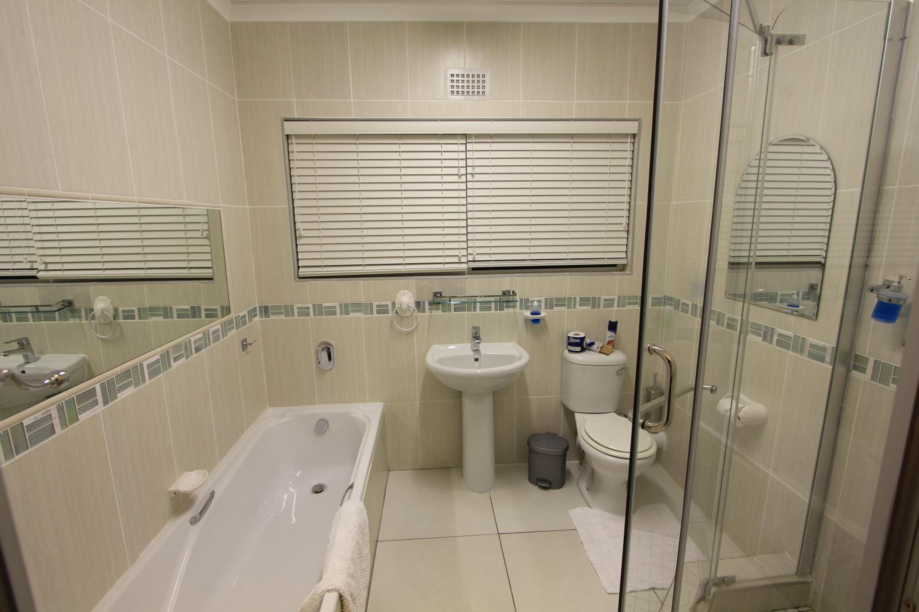  Double Room - Photo 3