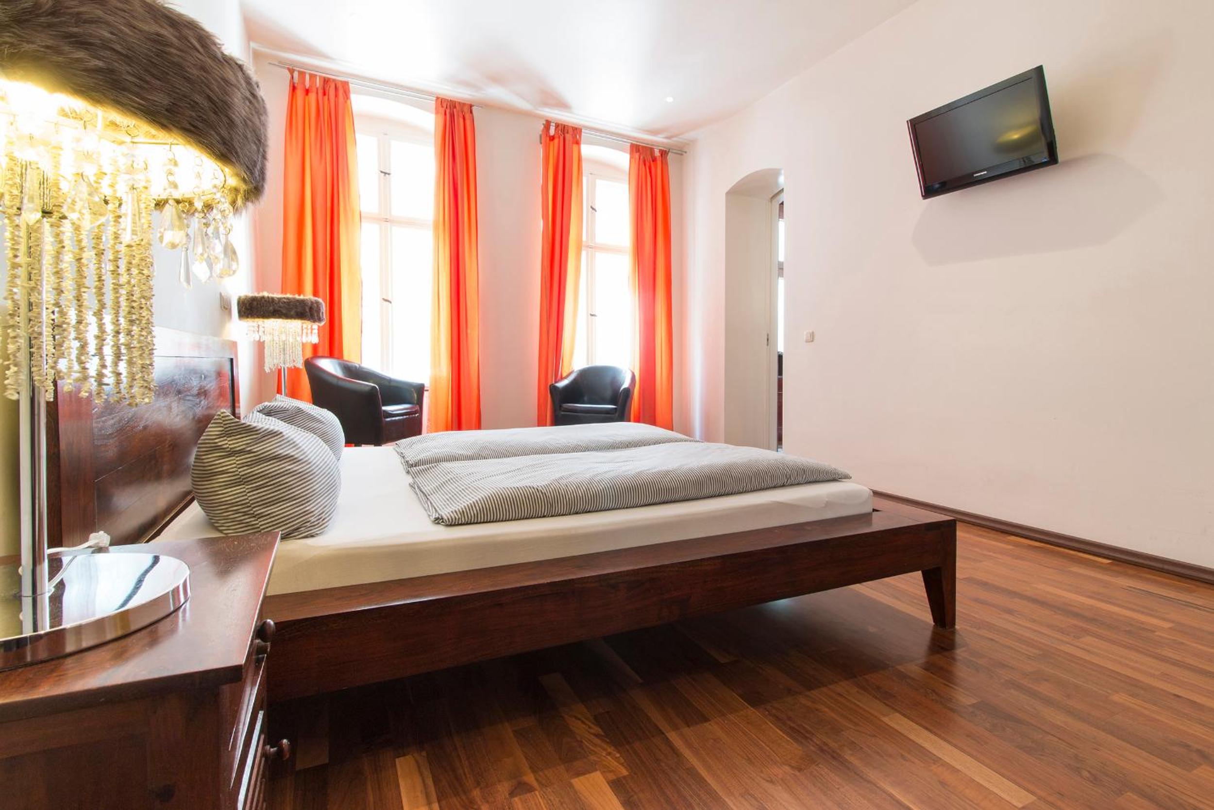 Studio Apartment photo 3