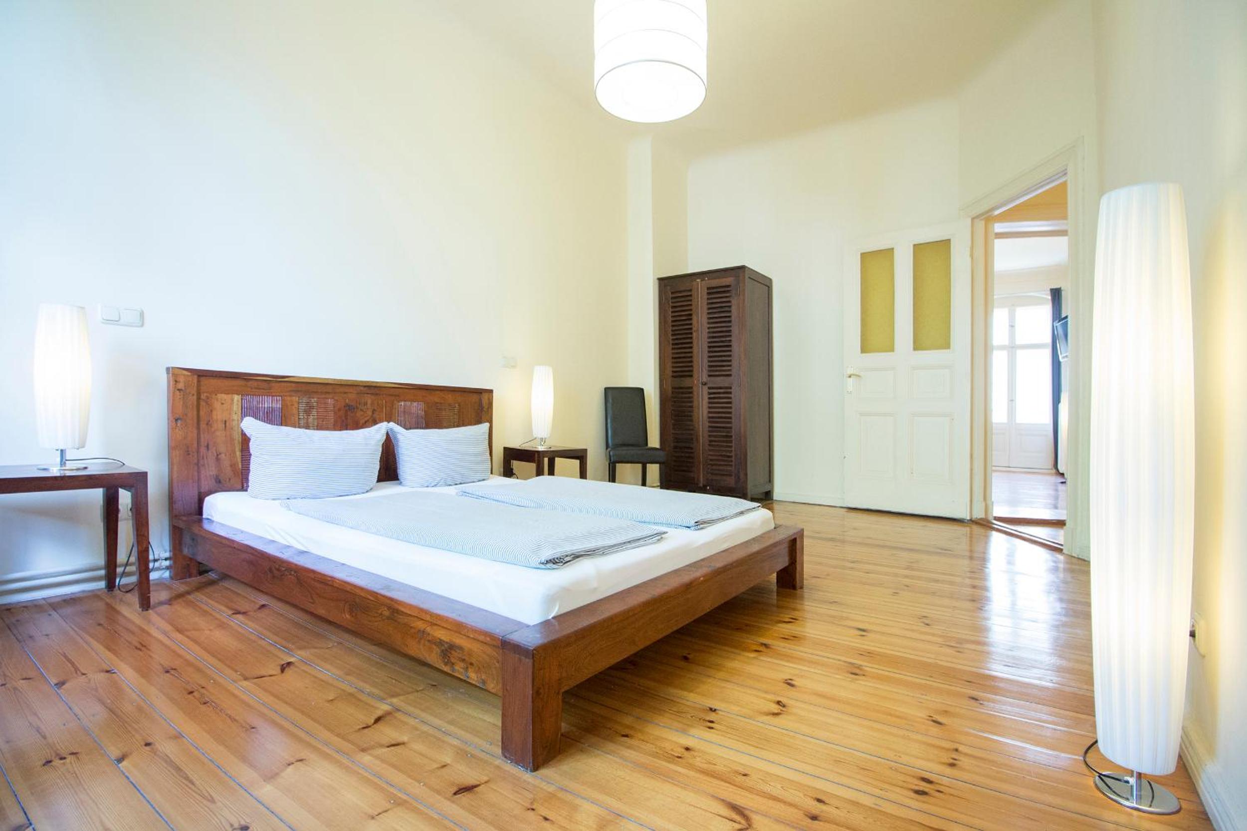 Studio Apartment photo 3