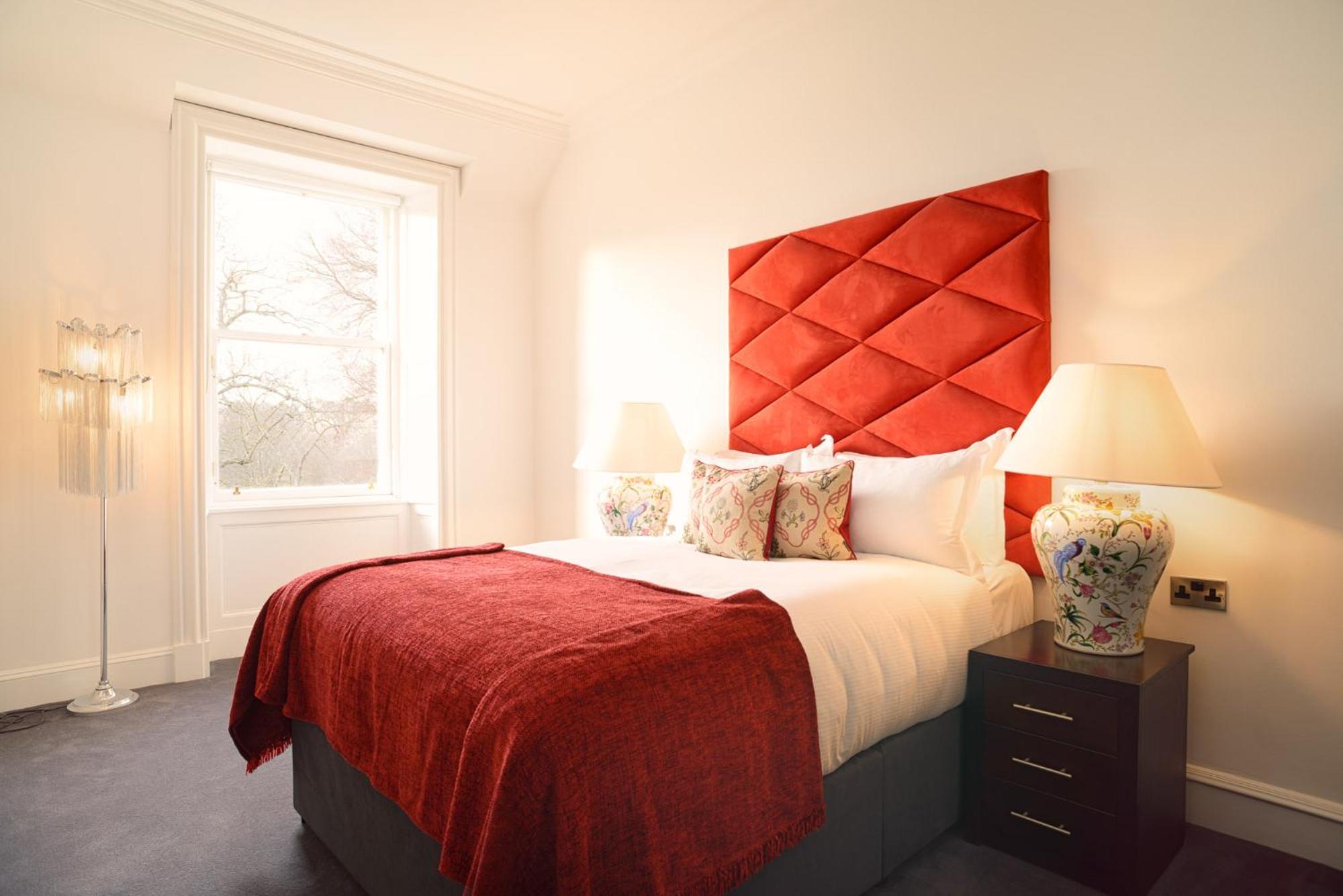 Double Room with Park View - Photo 7