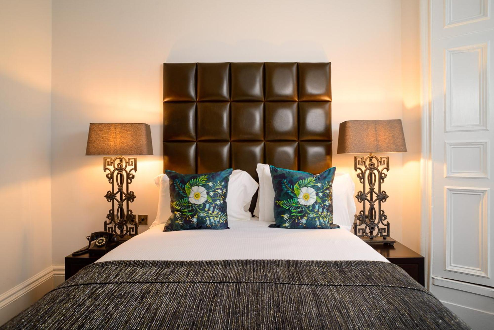 Double Room with Park View - Photo 1