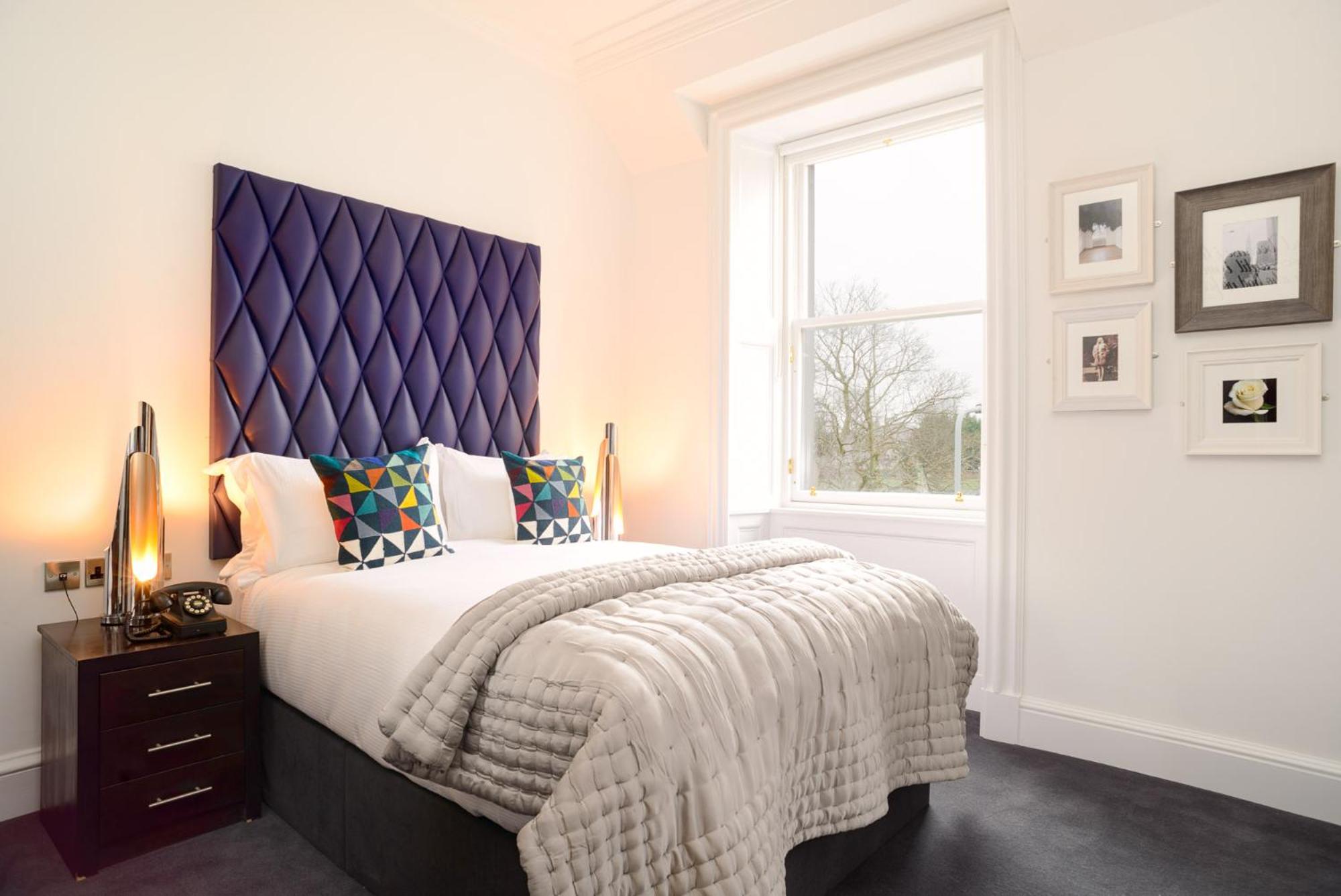 Double Room with Park View - Photo 4
