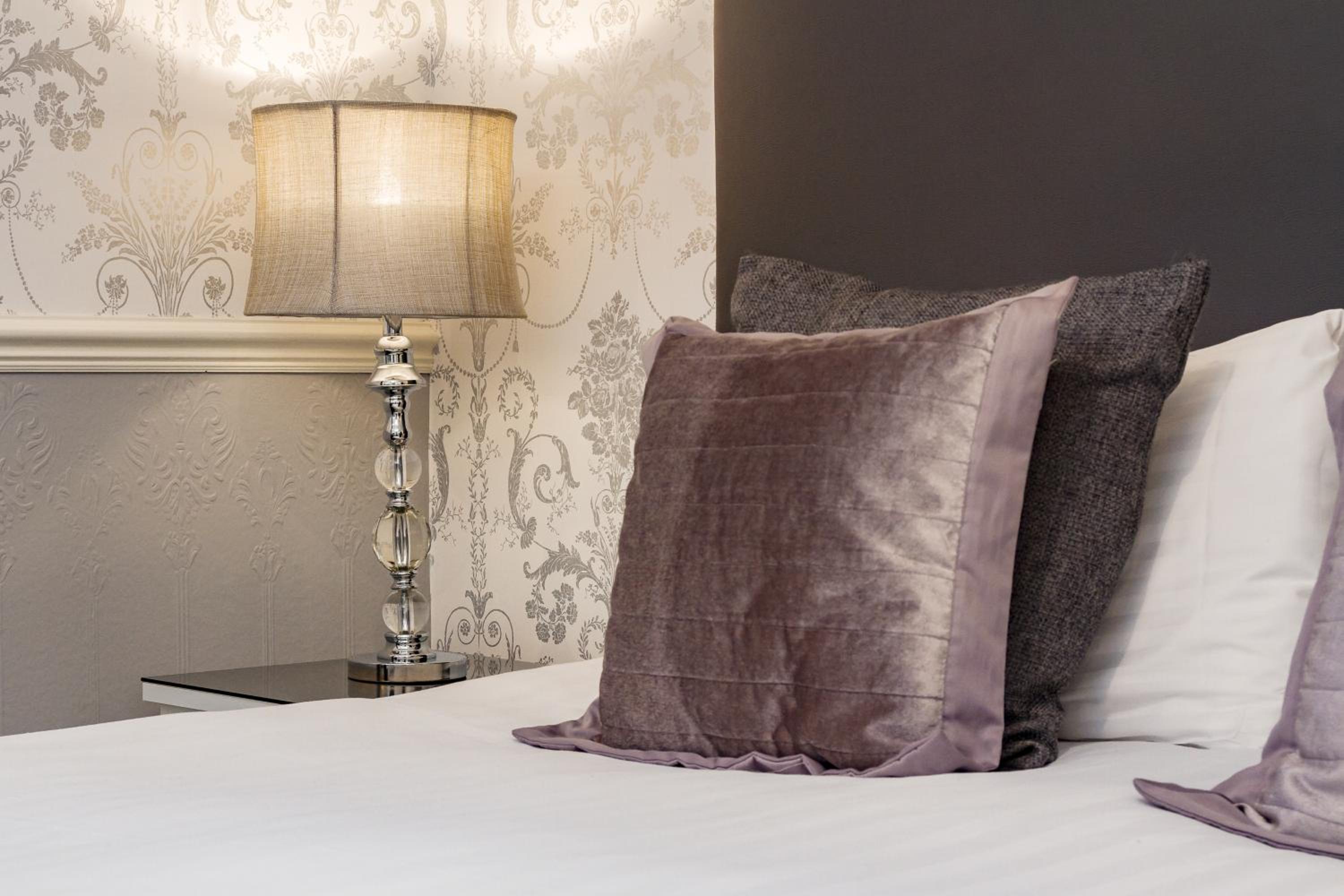 Double Room - Photo 2