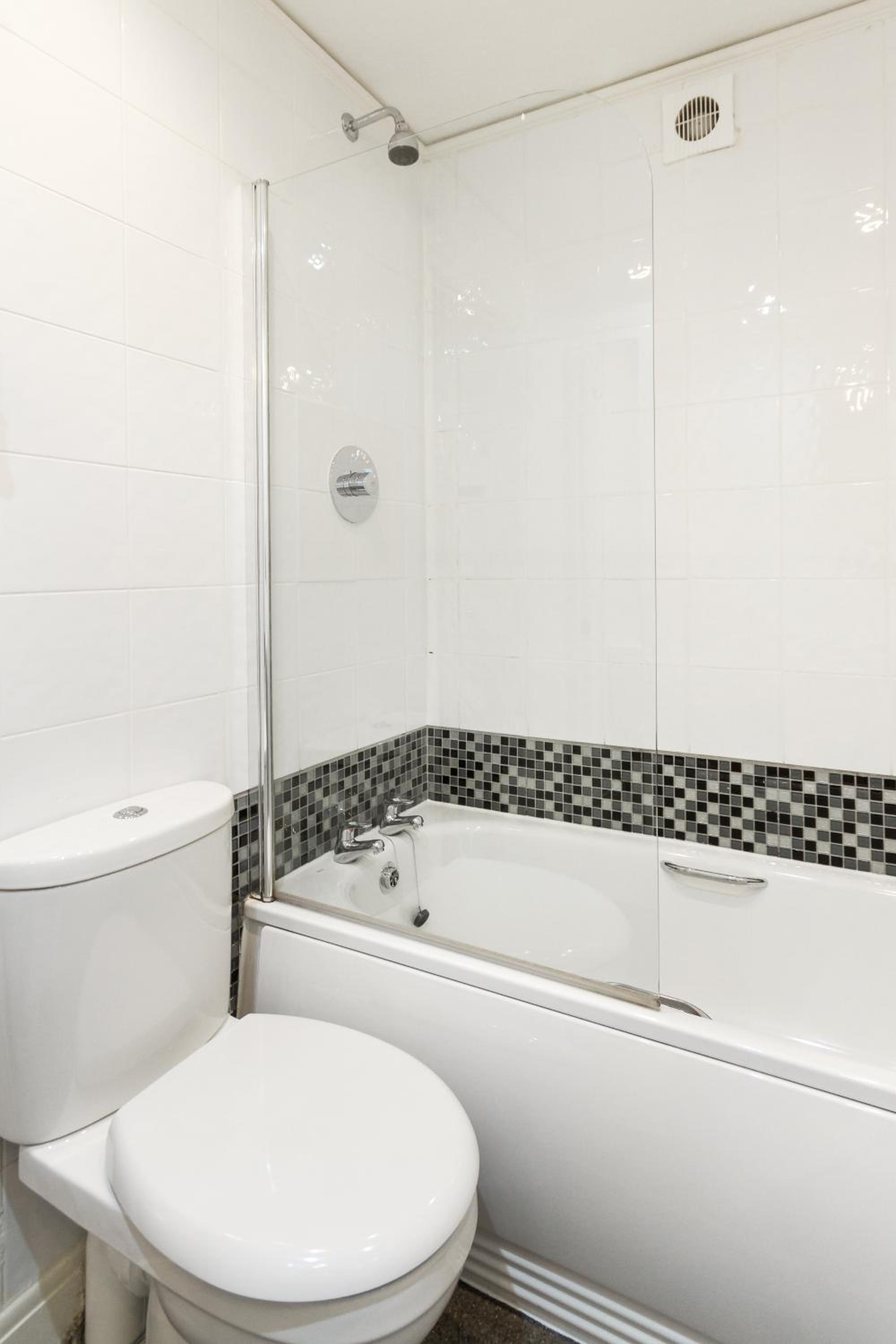 Double Room - Photo 3