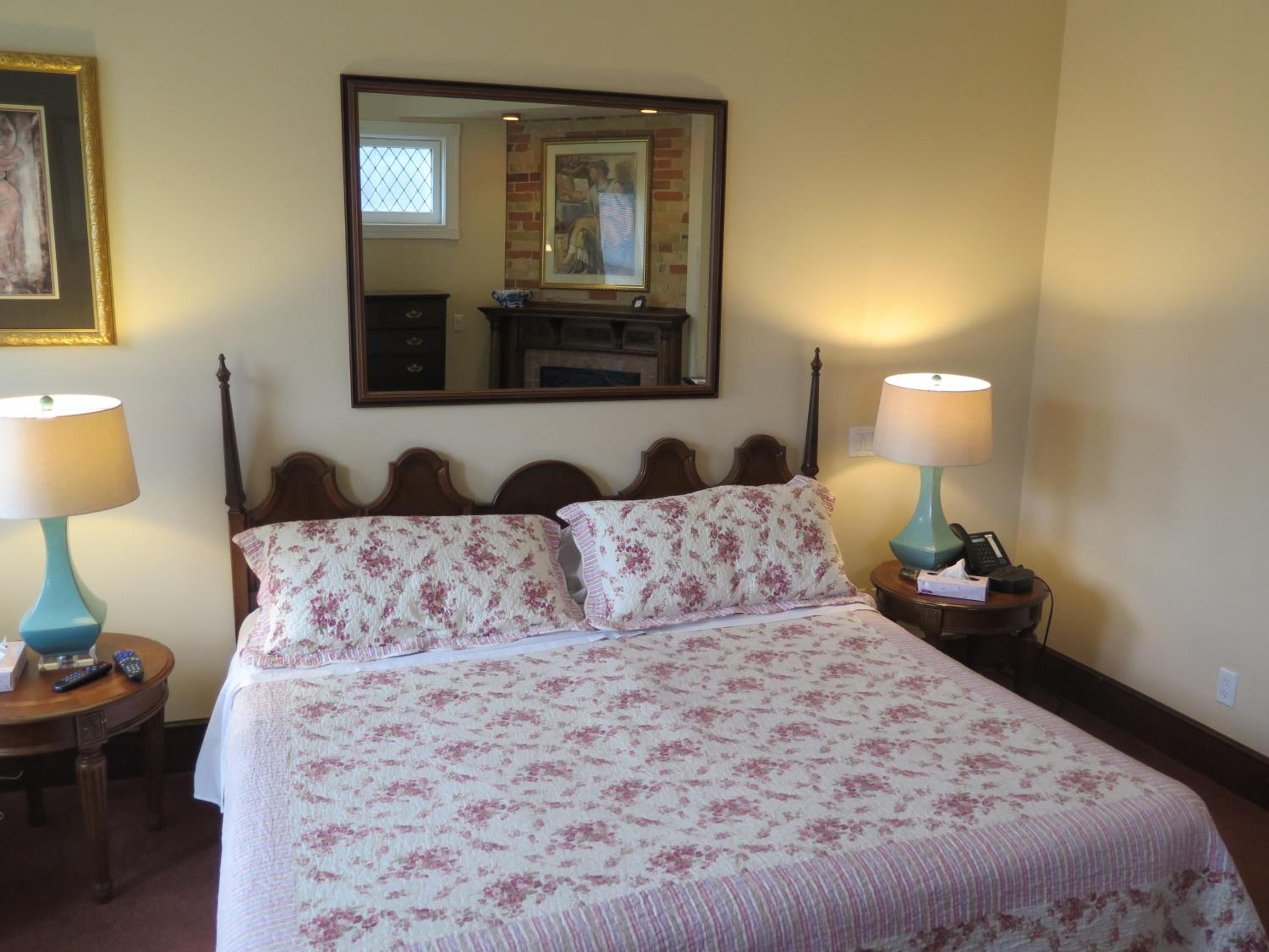 Mini Suite - Photo 1