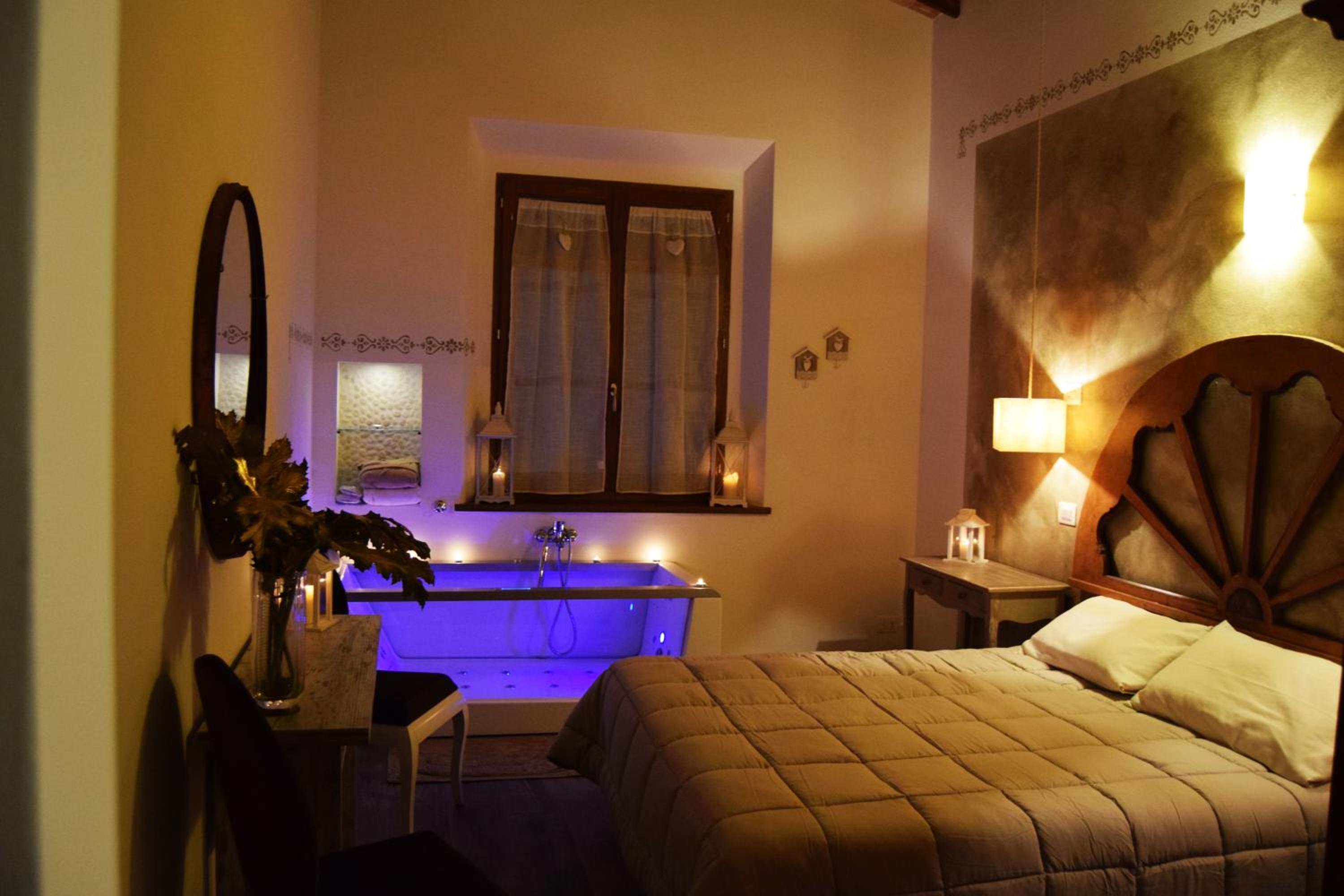 Superior King Room photo 1