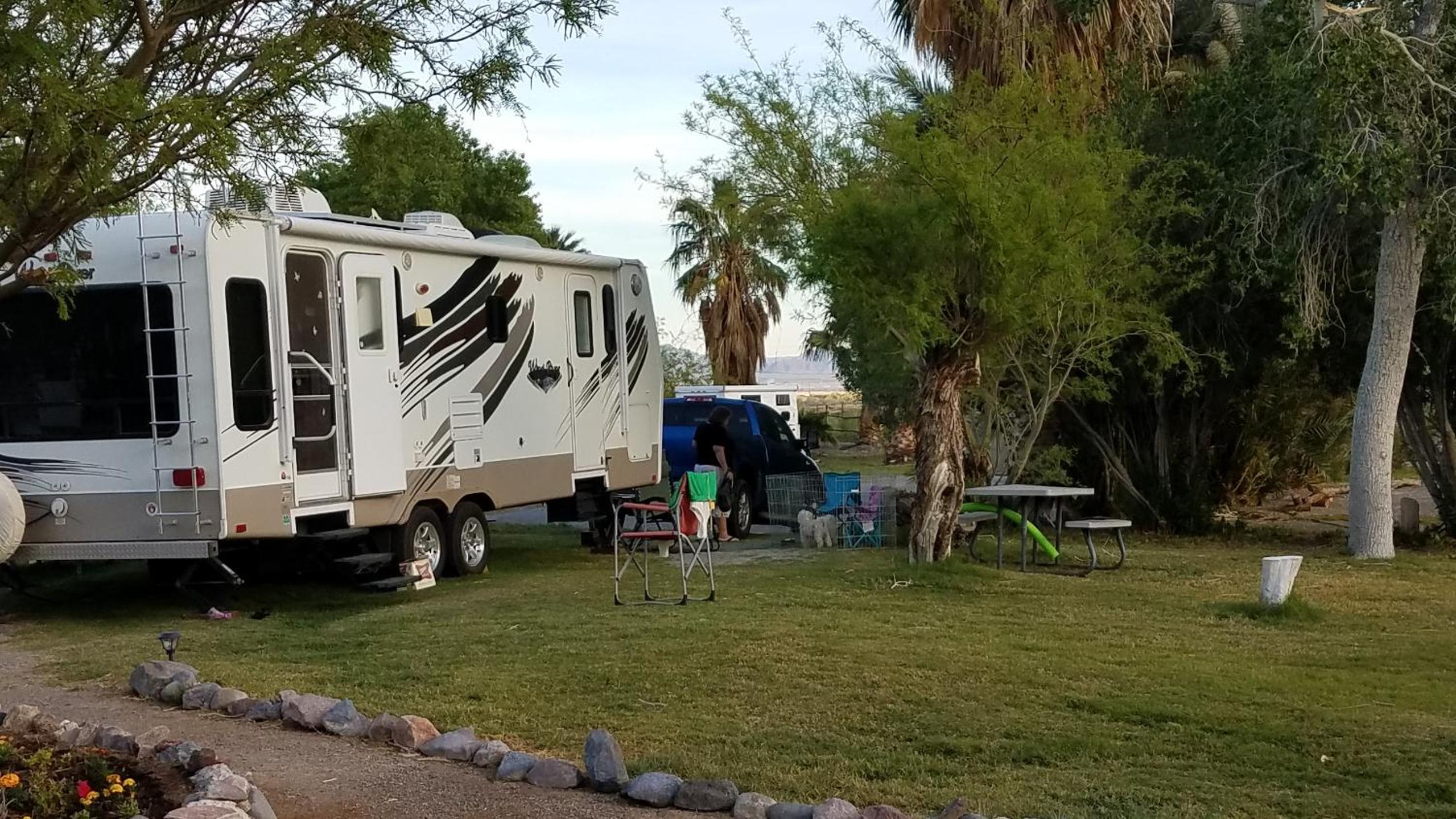 RV Campground, Pull-Through, 30/50 amp, up to 60' (No RV or Bed Included) photo 2