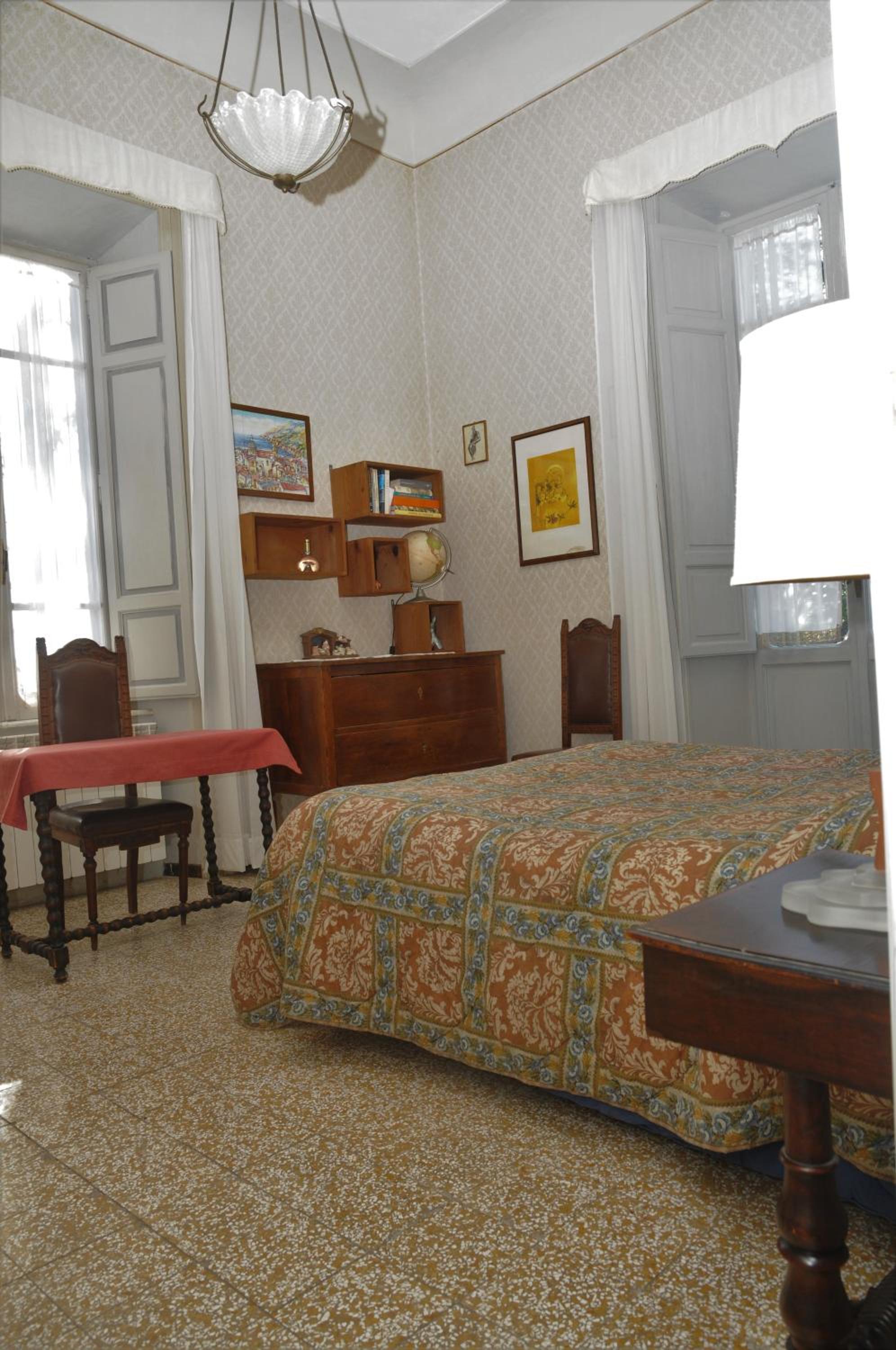 Deluxe Double Room with Balcony photo 3