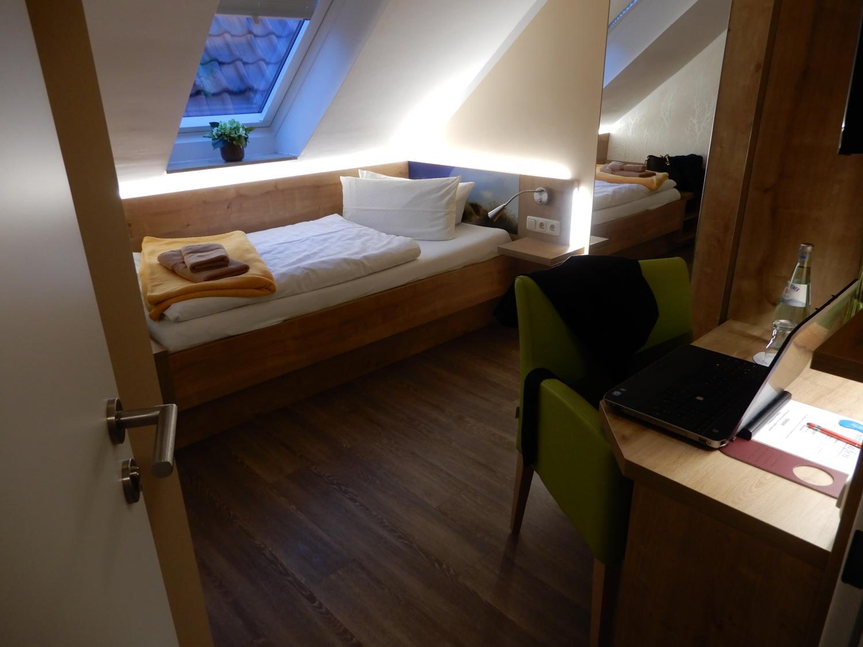 Single Room photo 1