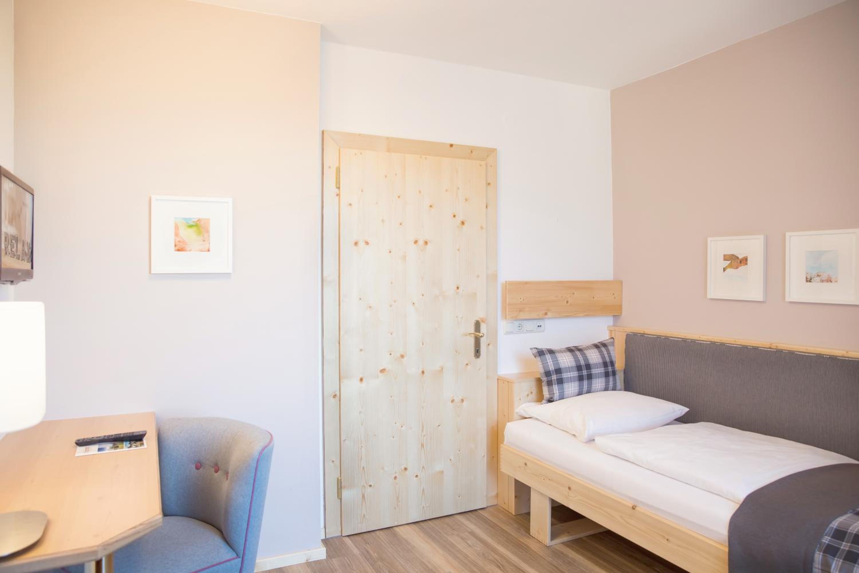 Single Room photo 1