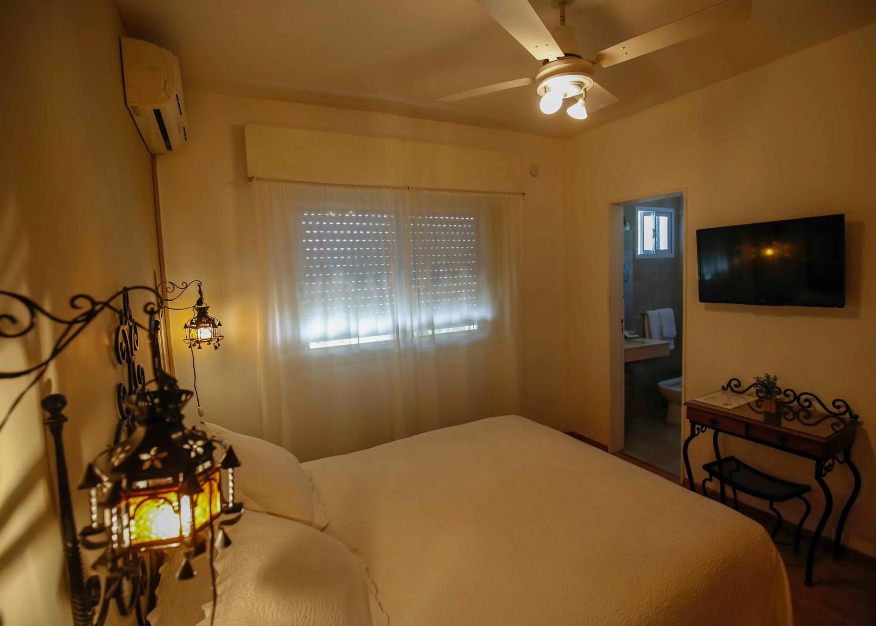 Standard Double Room photo 3