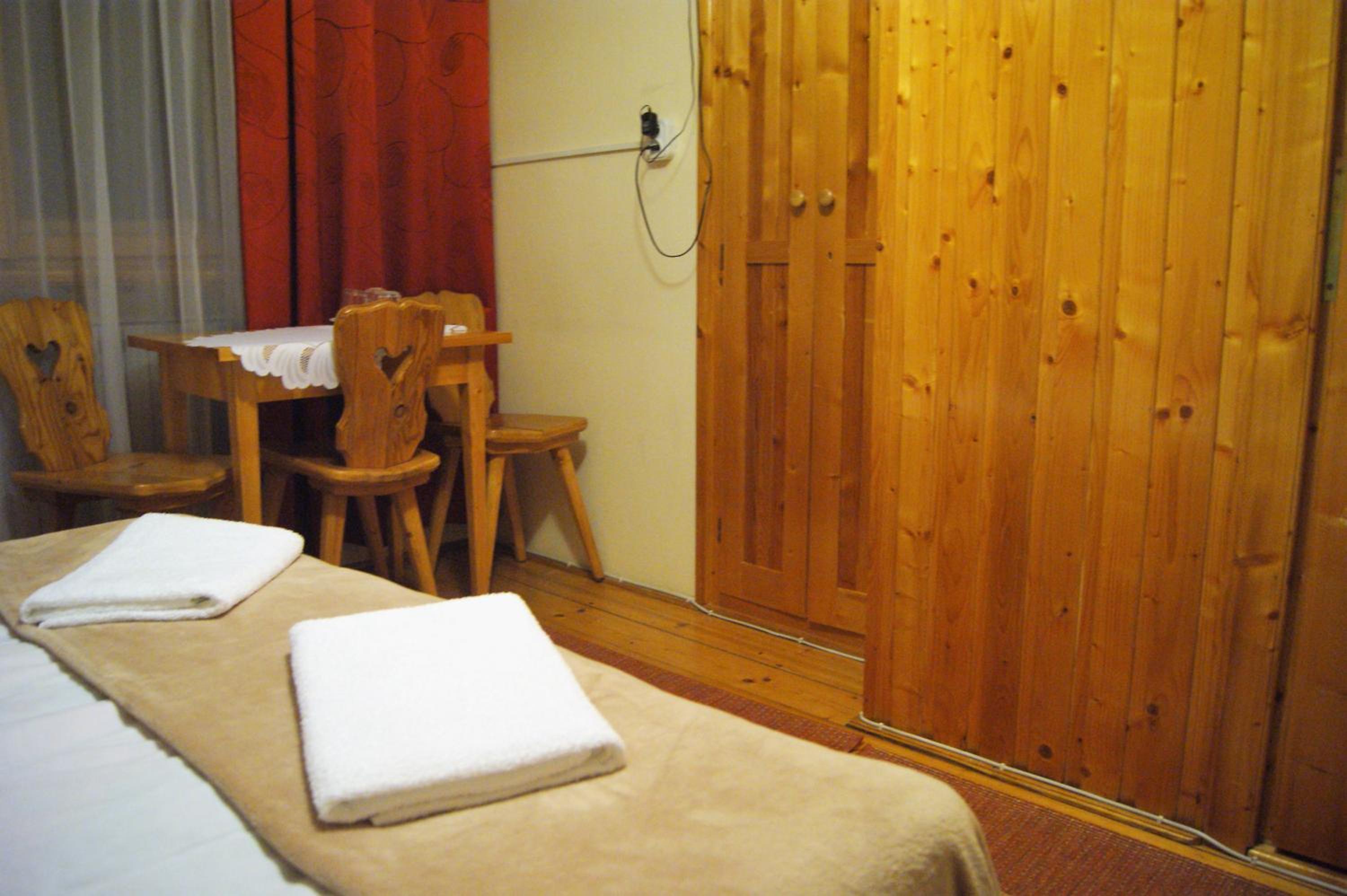 Triple Room with Balcony - Photo 5