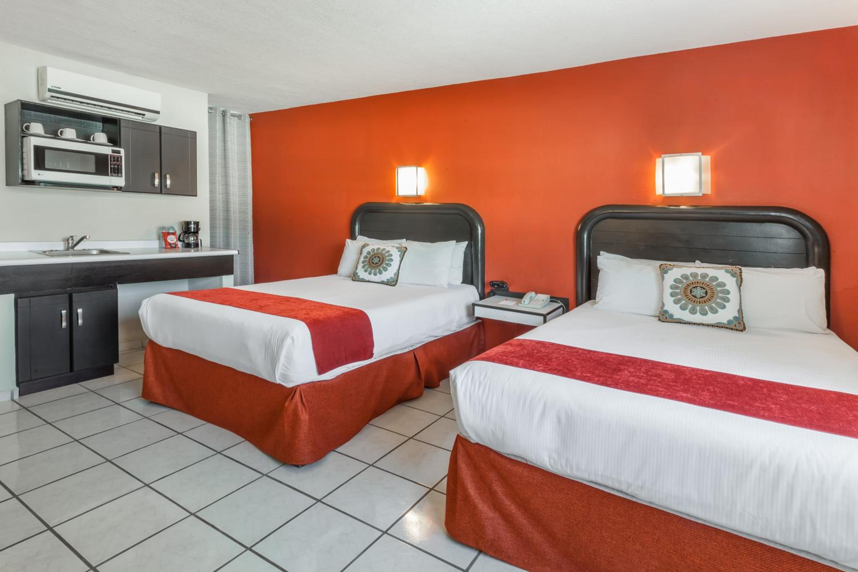 Double Suite with Sofa Bed - Non-Smoking
