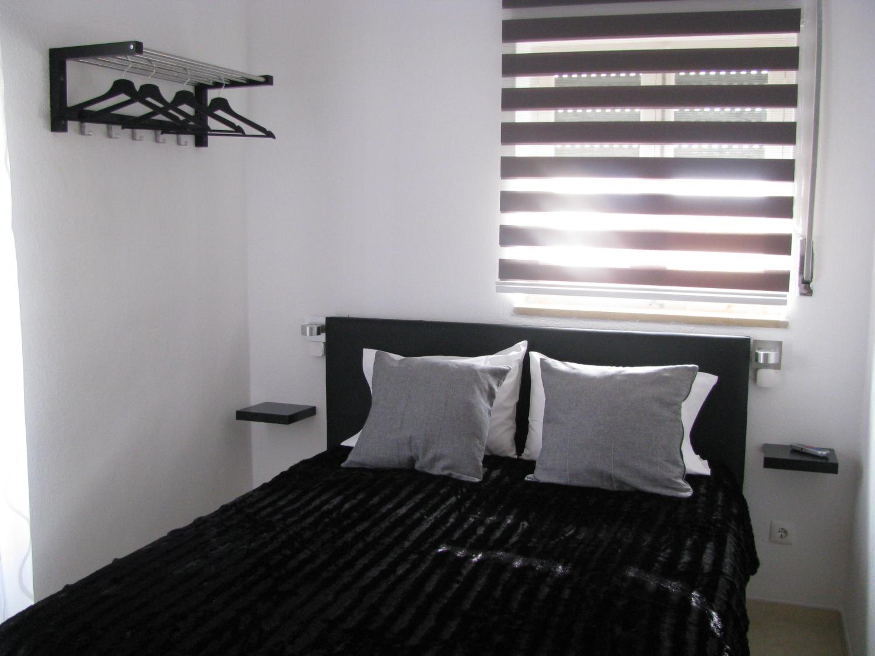 Double Room with Private Bathroom - Photo 1