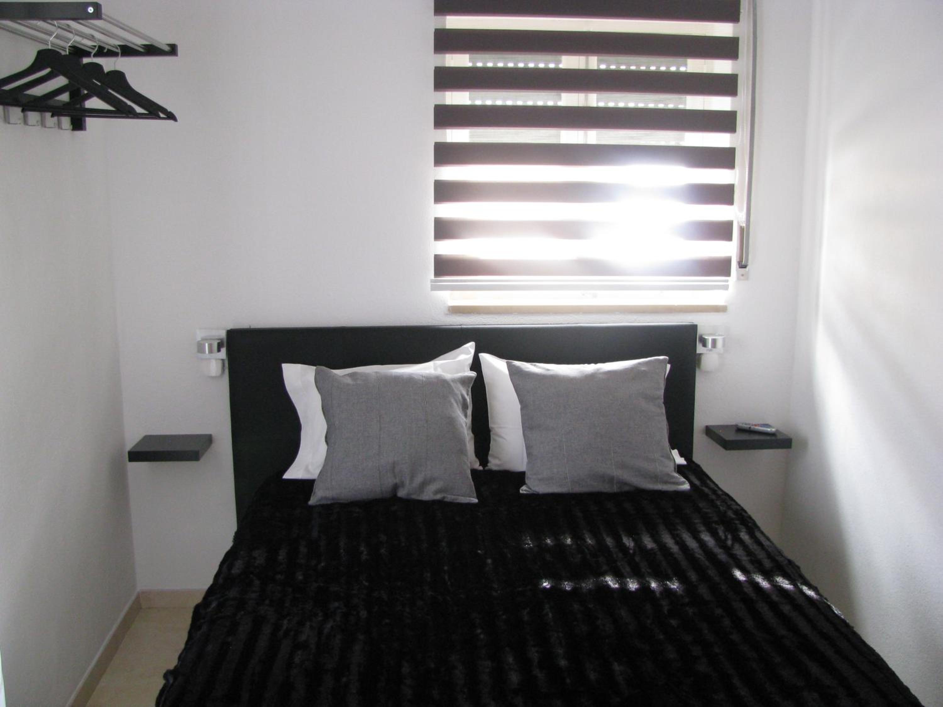 Double Room with Private Bathroom - Photo 5