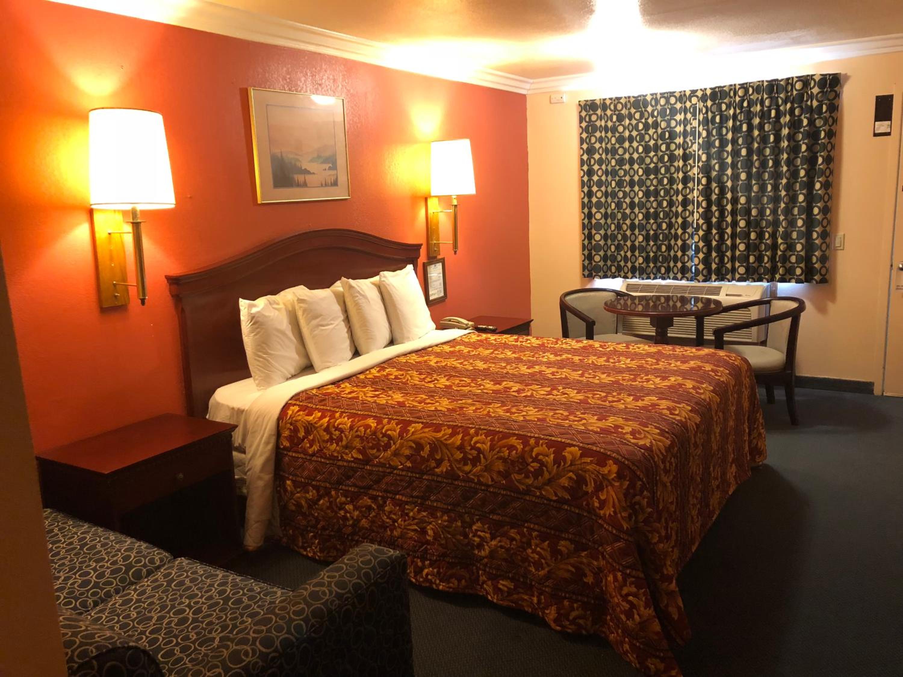 King Room-Non Smoking photo 3
