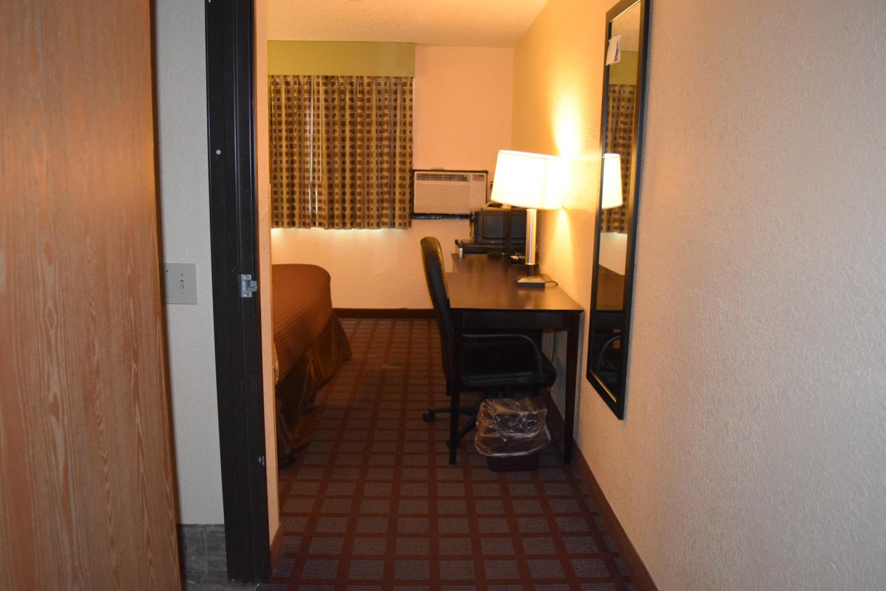 King Room - Mobility Access/Non-Smoking - Photo 3